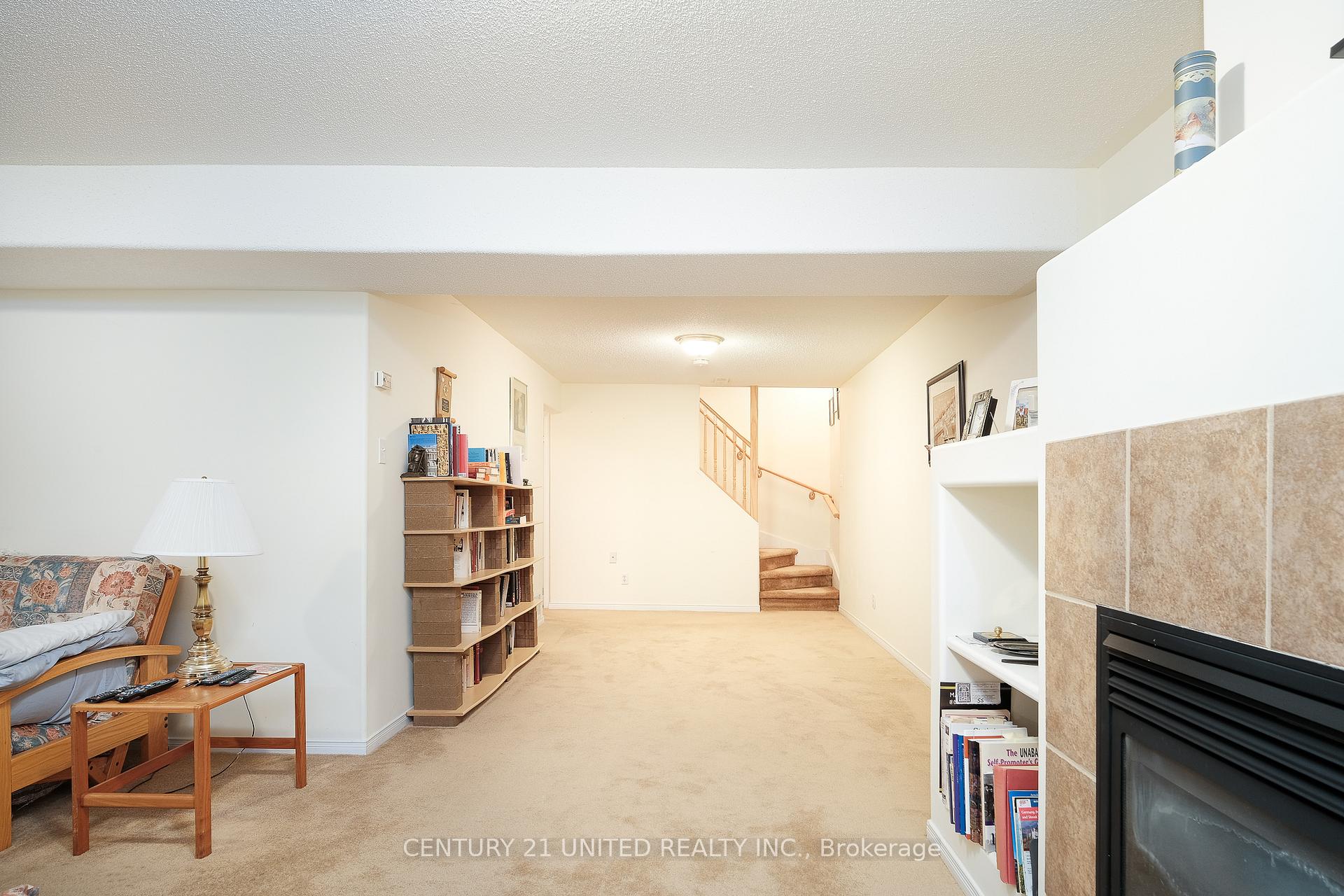 Photo 22 of 915 Ralphson Crescent, Peterborough, Otonabee Ward 1 — HOMEH