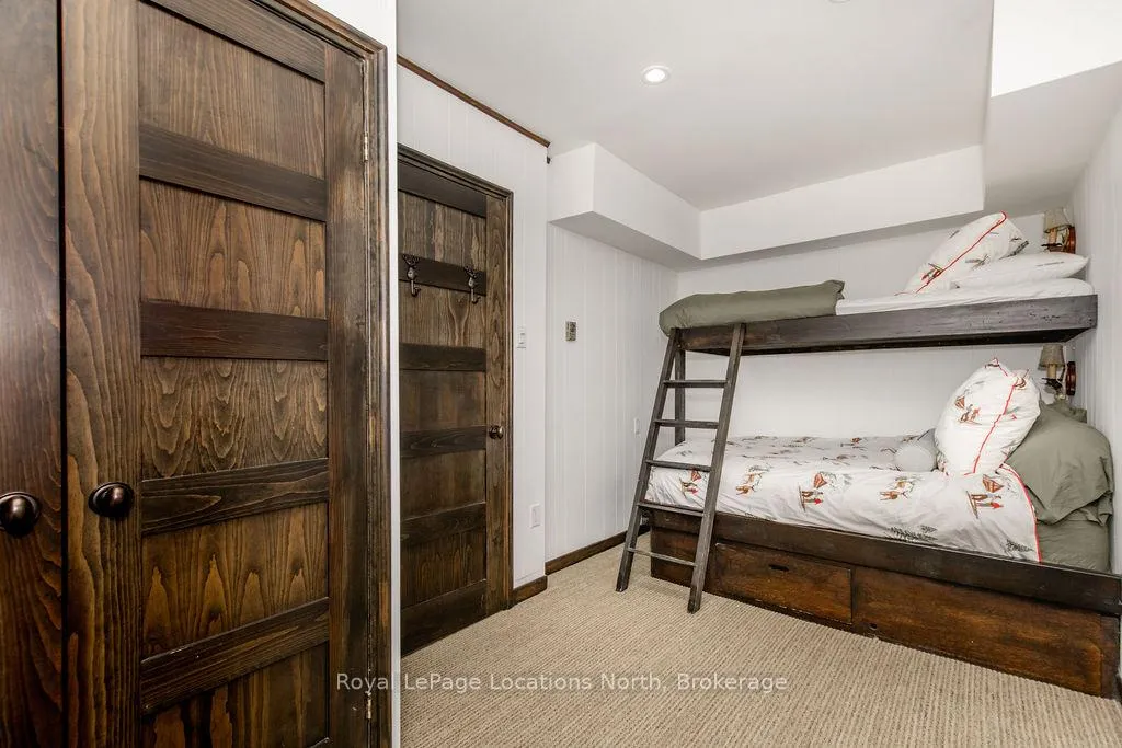 Photo 7 of 138 St Moritz Crescent, Blue Mountains — HOMEH