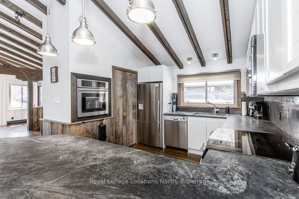 Photo 26 of 138 St Moritz Crescent, Blue Mountains — HOMEH