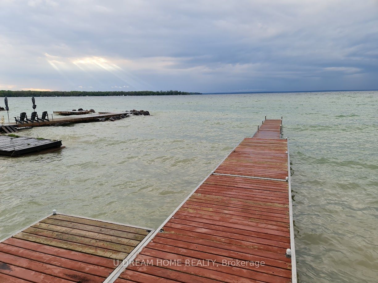 Photo 56 of 85 Lake Drive E, Georgina, Historic Lakeshore Communities — HOMEH