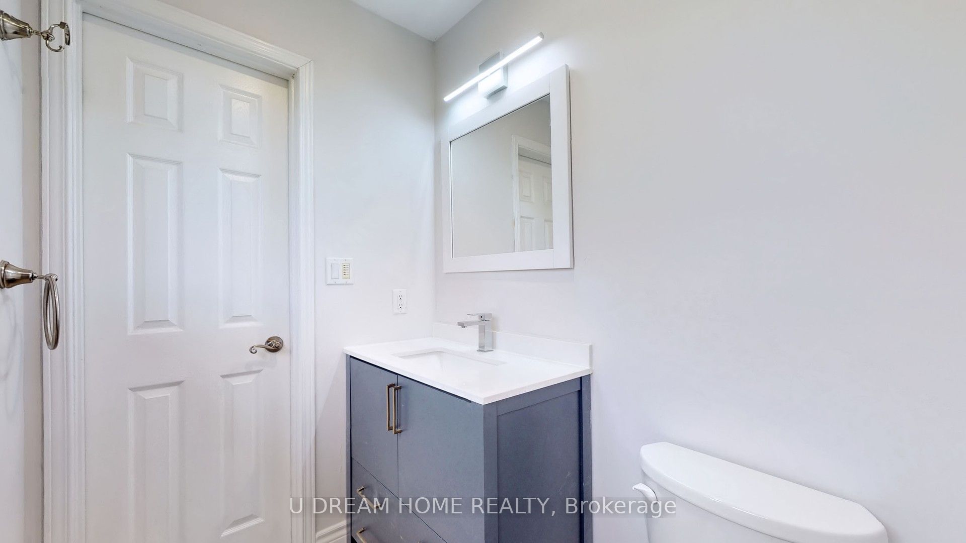 Photo 40 of 85 Lake Drive E, Georgina, Historic Lakeshore Communities — HOMEH