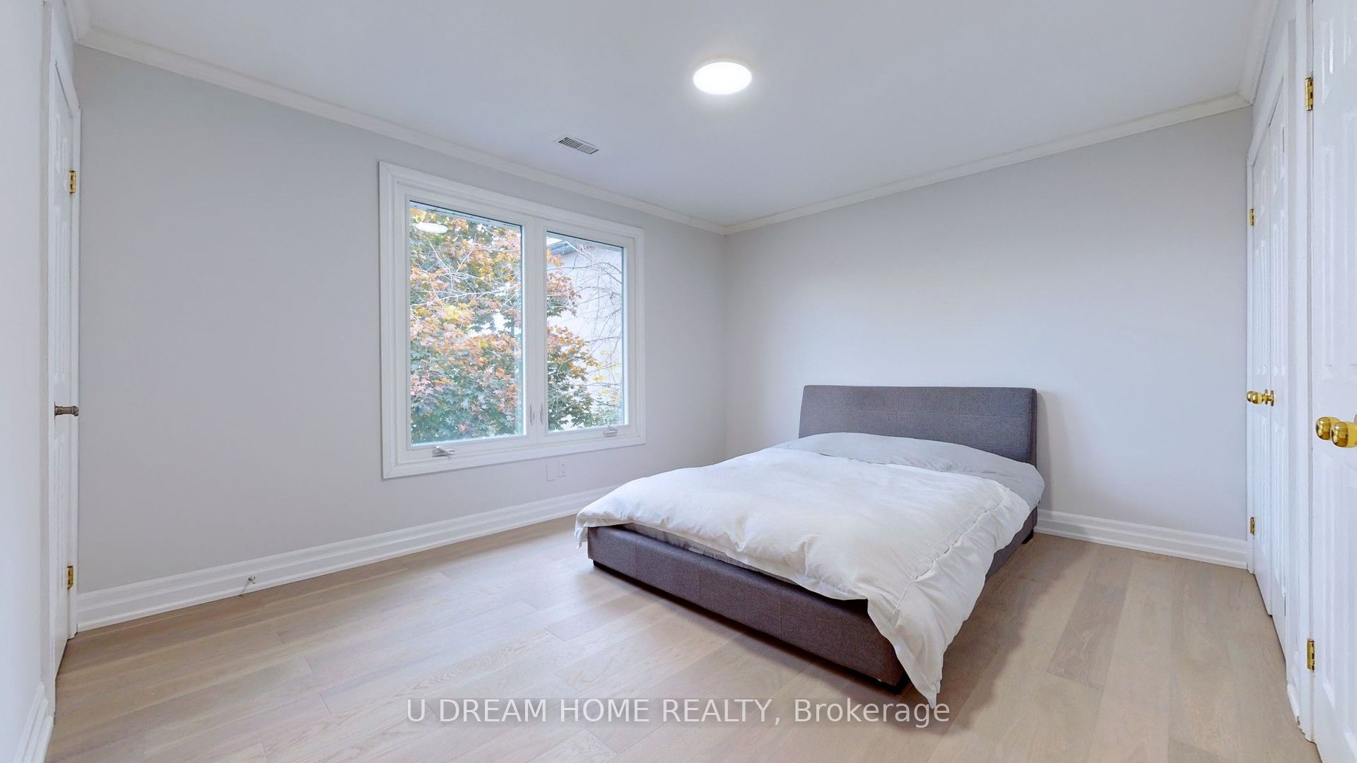 Photo 41 of 85 Lake Drive E, Georgina, Historic Lakeshore Communities — HOMEH