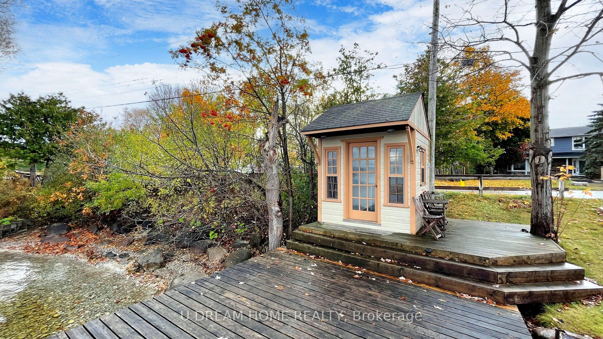 Photo 48 of 85 Lake Drive E, Georgina, Historic Lakeshore Communities — HOMEH