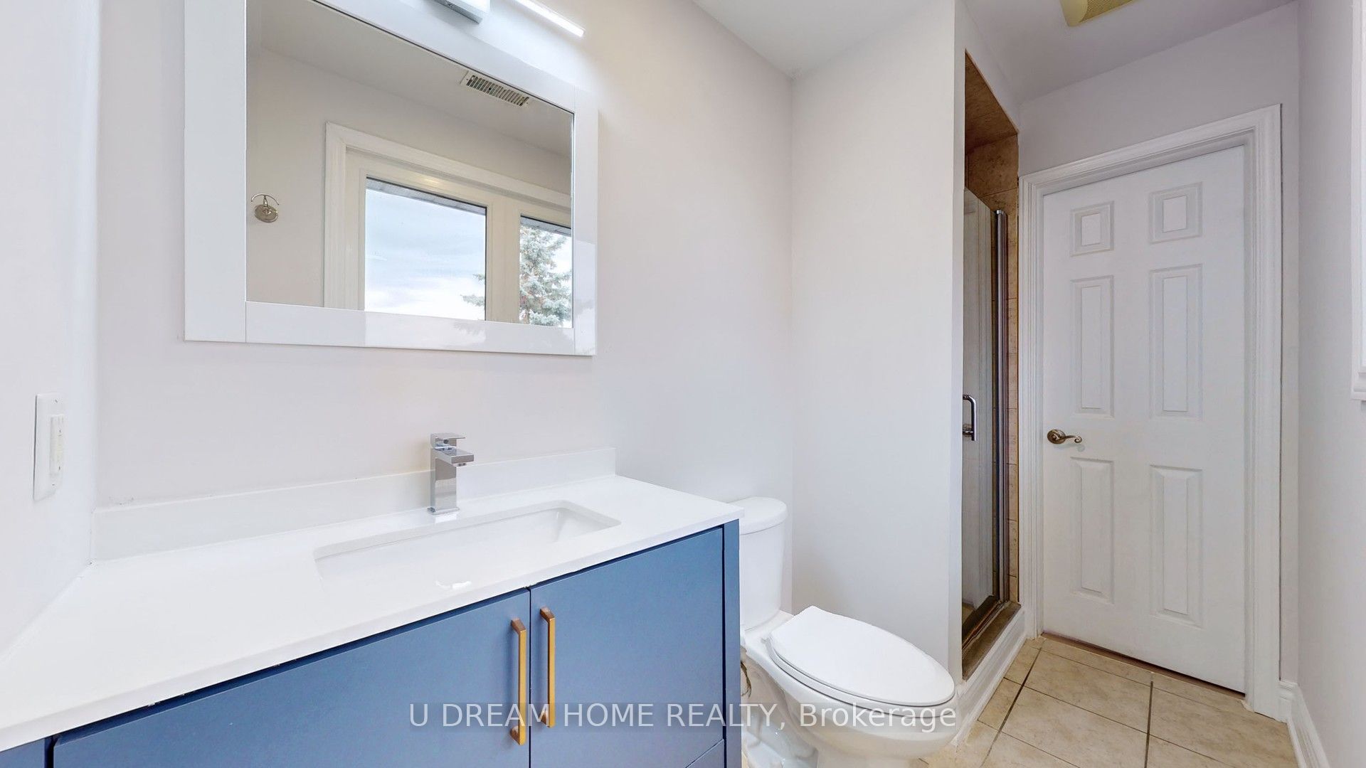 Photo 39 of 85 Lake Drive E, Georgina, Historic Lakeshore Communities — HOMEH