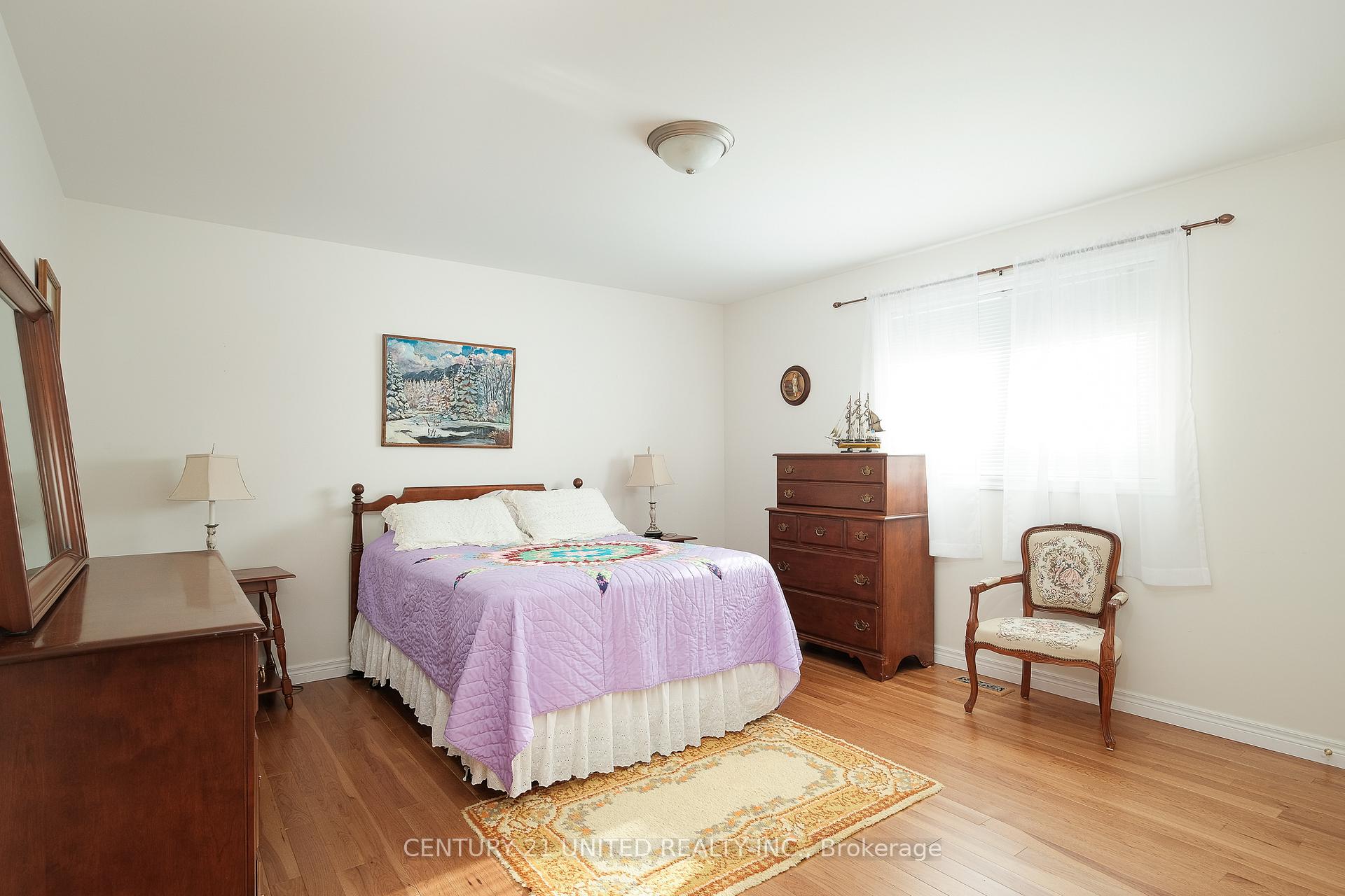 Photo 7 of 1538 Ireland Drive, Peterborough, Monaghan Ward 2 — HOMEH
