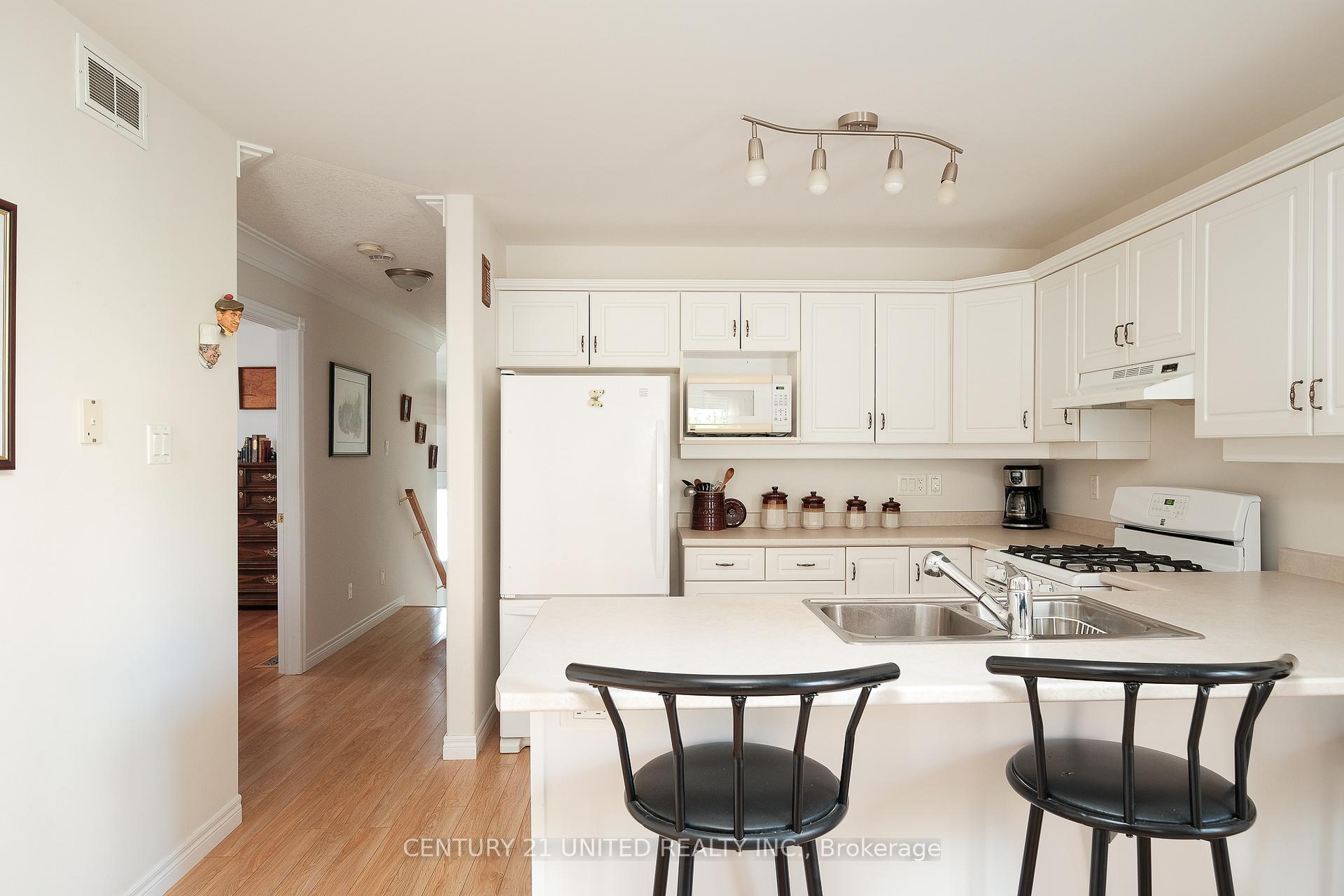 Photo 13 of 1538 Ireland Drive, Peterborough, Monaghan Ward 2 — HOMEH
