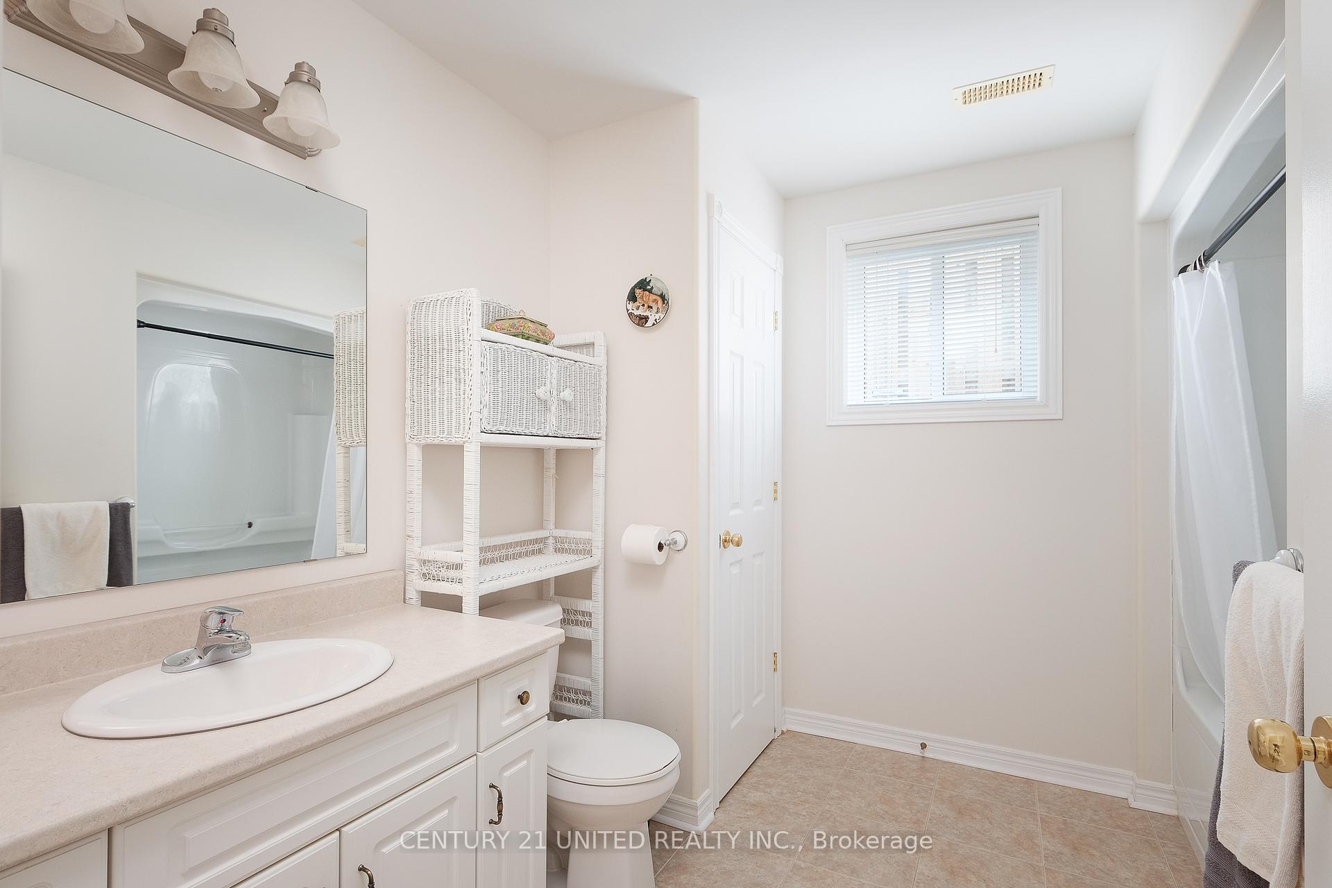 Photo 23 of 1538 Ireland Drive, Peterborough, Monaghan Ward 2 — HOMEH
