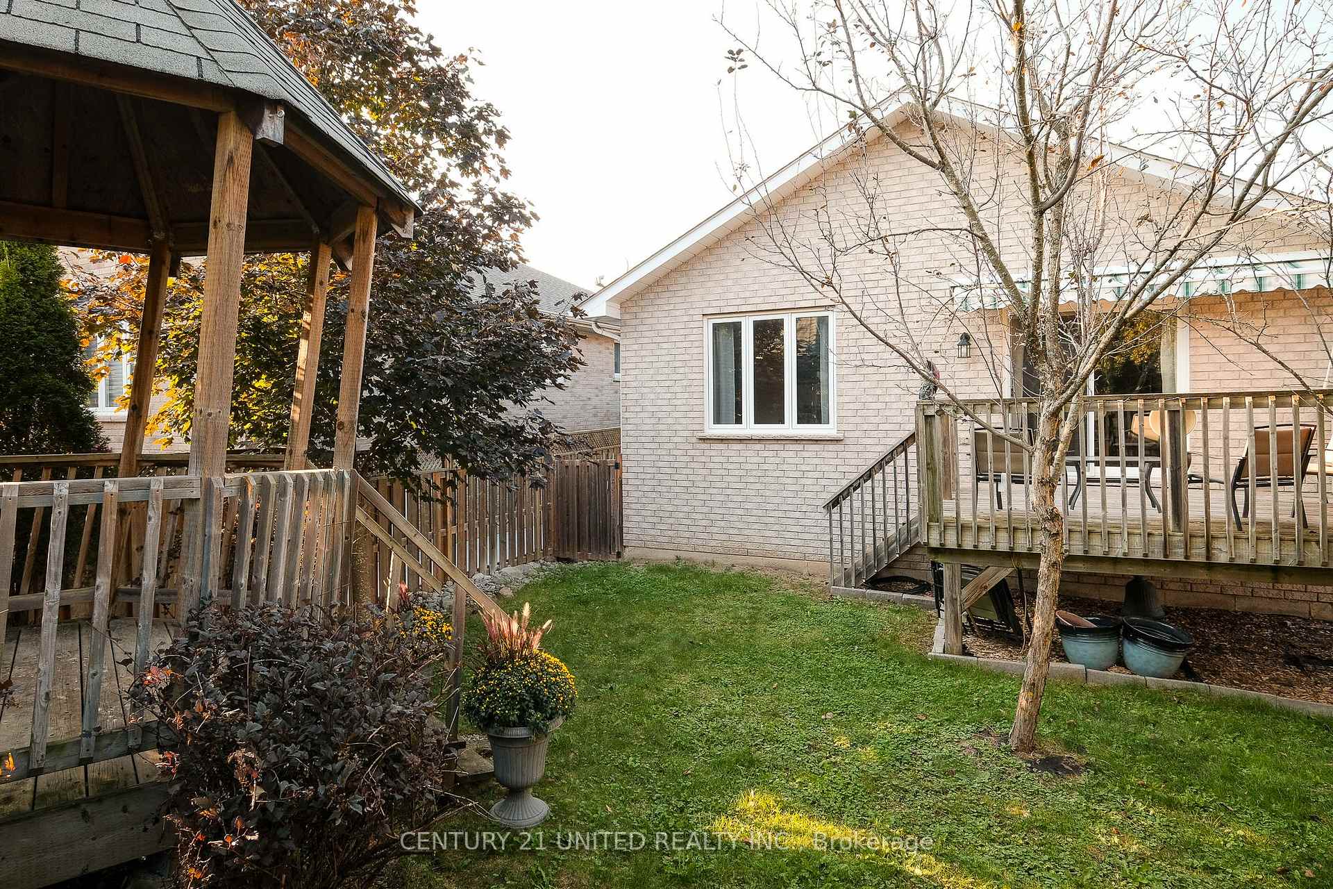 Photo 35 of 1538 Ireland Drive, Peterborough, Monaghan Ward 2 — HOMEH