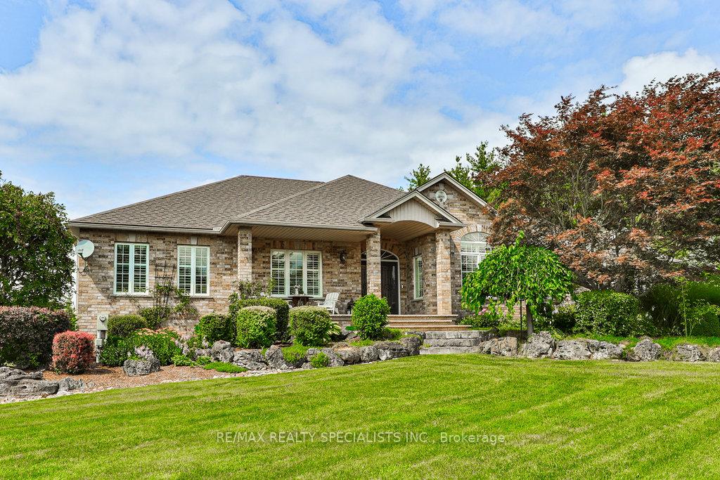 Photo 2 of 2115 Cunningham Court, Milton, Moffat — HOMEH
