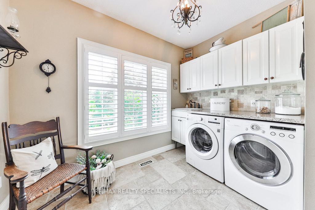 Photo 11 of 2115 Cunningham Court, Milton, Moffat — HOMEH