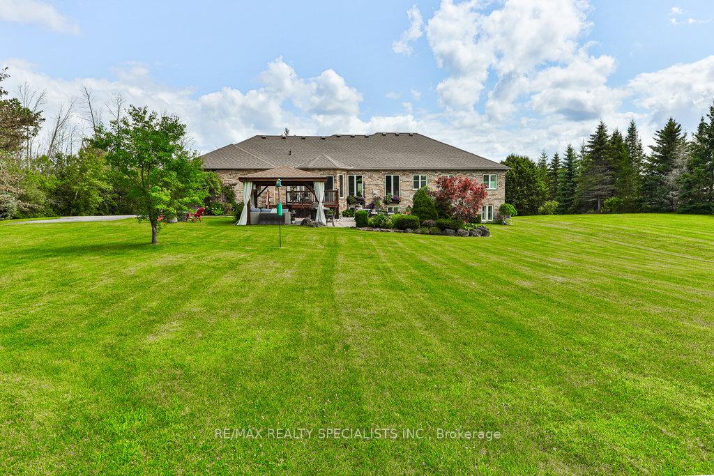 Photo 24 of 2115 Cunningham Court, Milton, Moffat — HOMEH