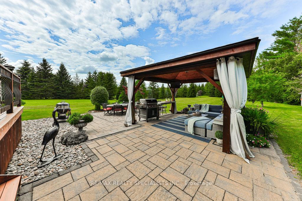Photo 25 of 2115 Cunningham Court, Milton, Moffat — HOMEH