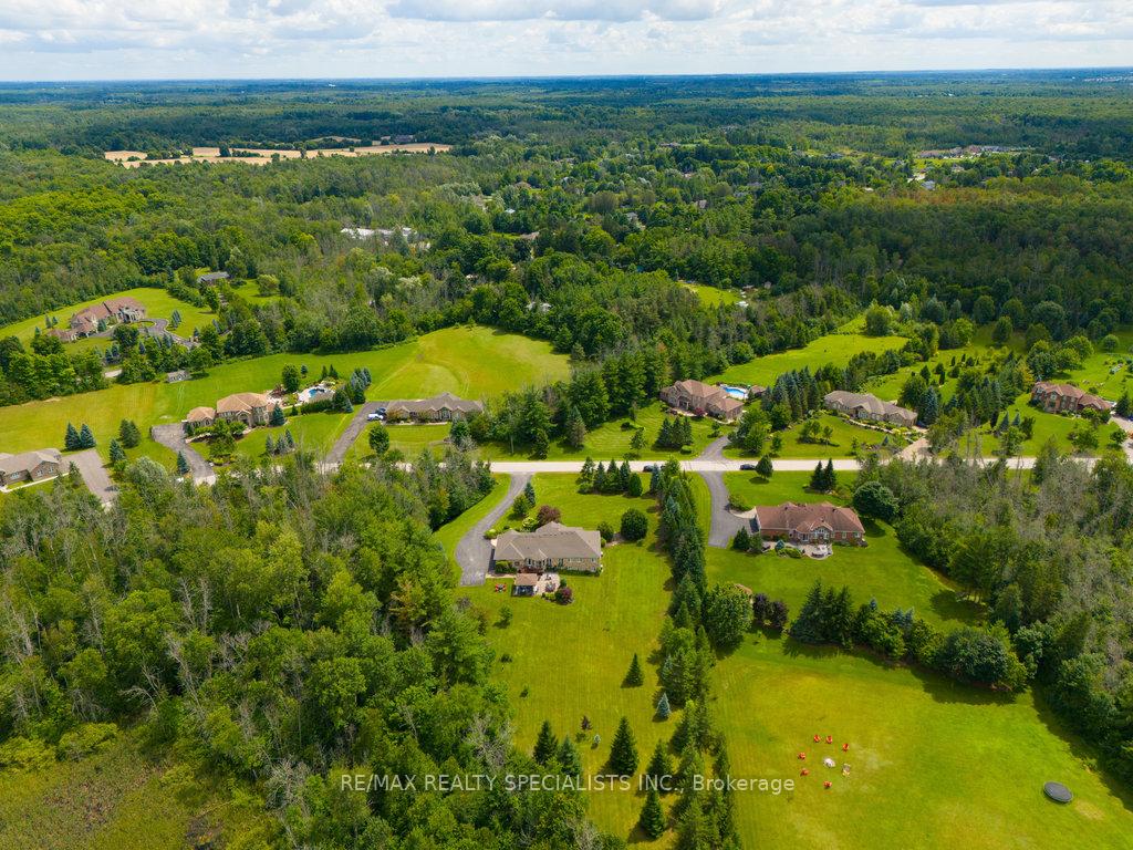 Photo 33 of 2115 Cunningham Court, Milton, Moffat — HOMEH