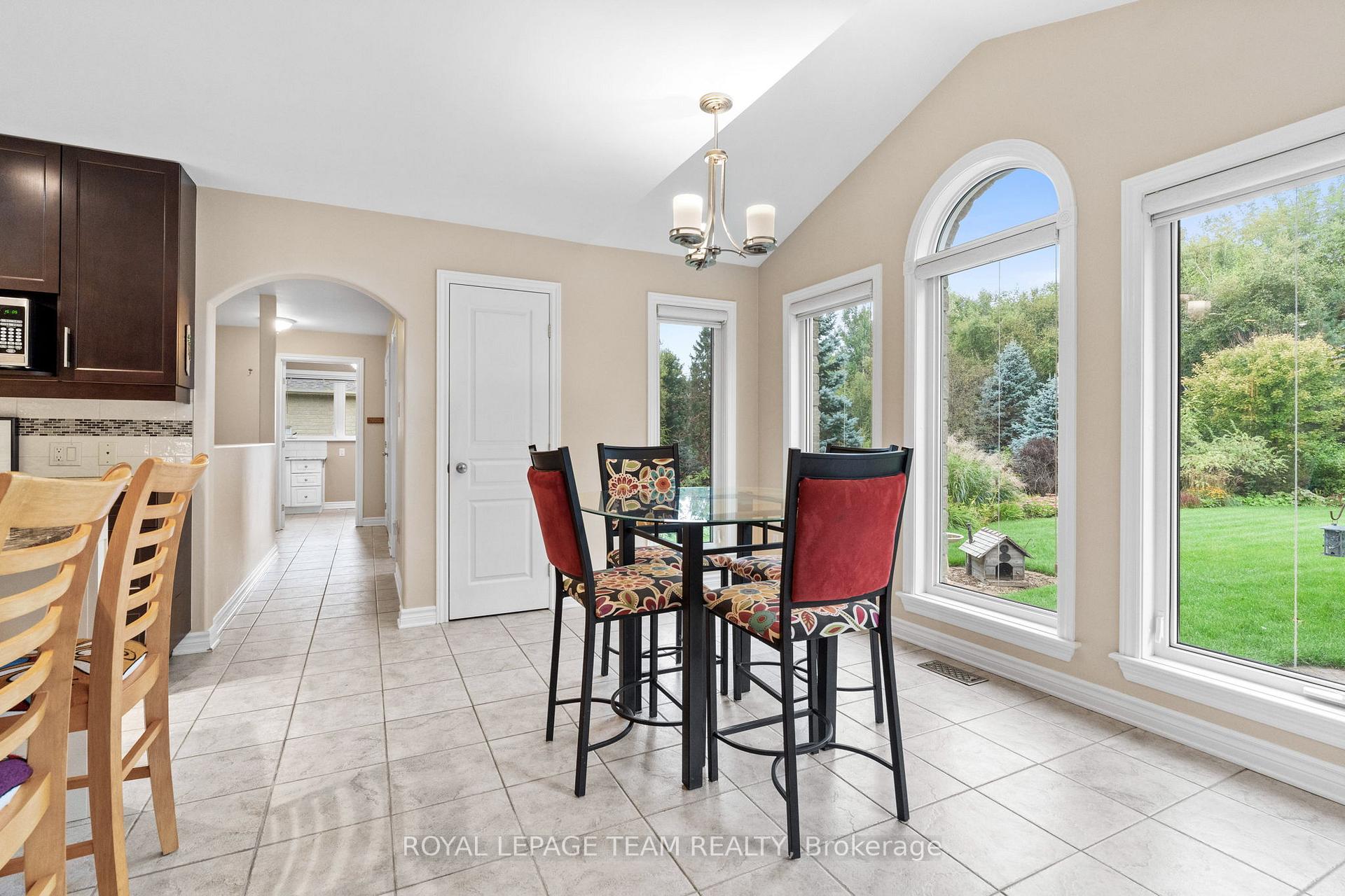 Photo 15 of 1338 Fox Valley Road, Ottawa, Greely — HOMEH