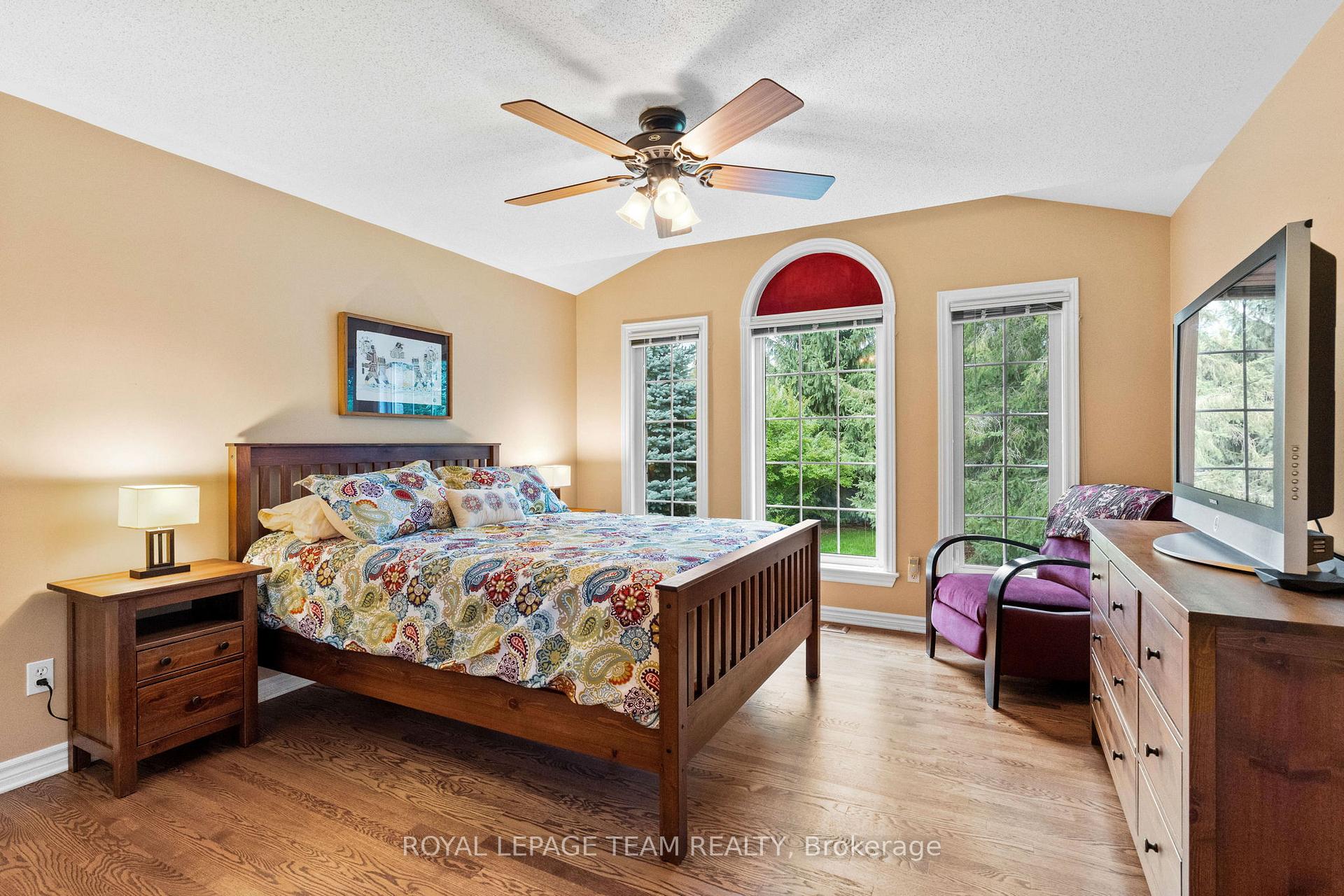 Photo 20 of 1338 Fox Valley Road, Ottawa, Greely — HOMEH