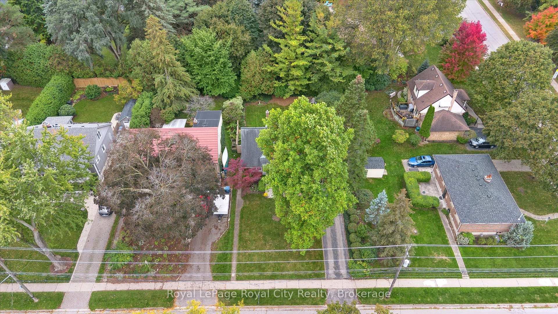 Photo 5 of 82 Metcalfe Street, Guelph, St. George's — HOMEH
