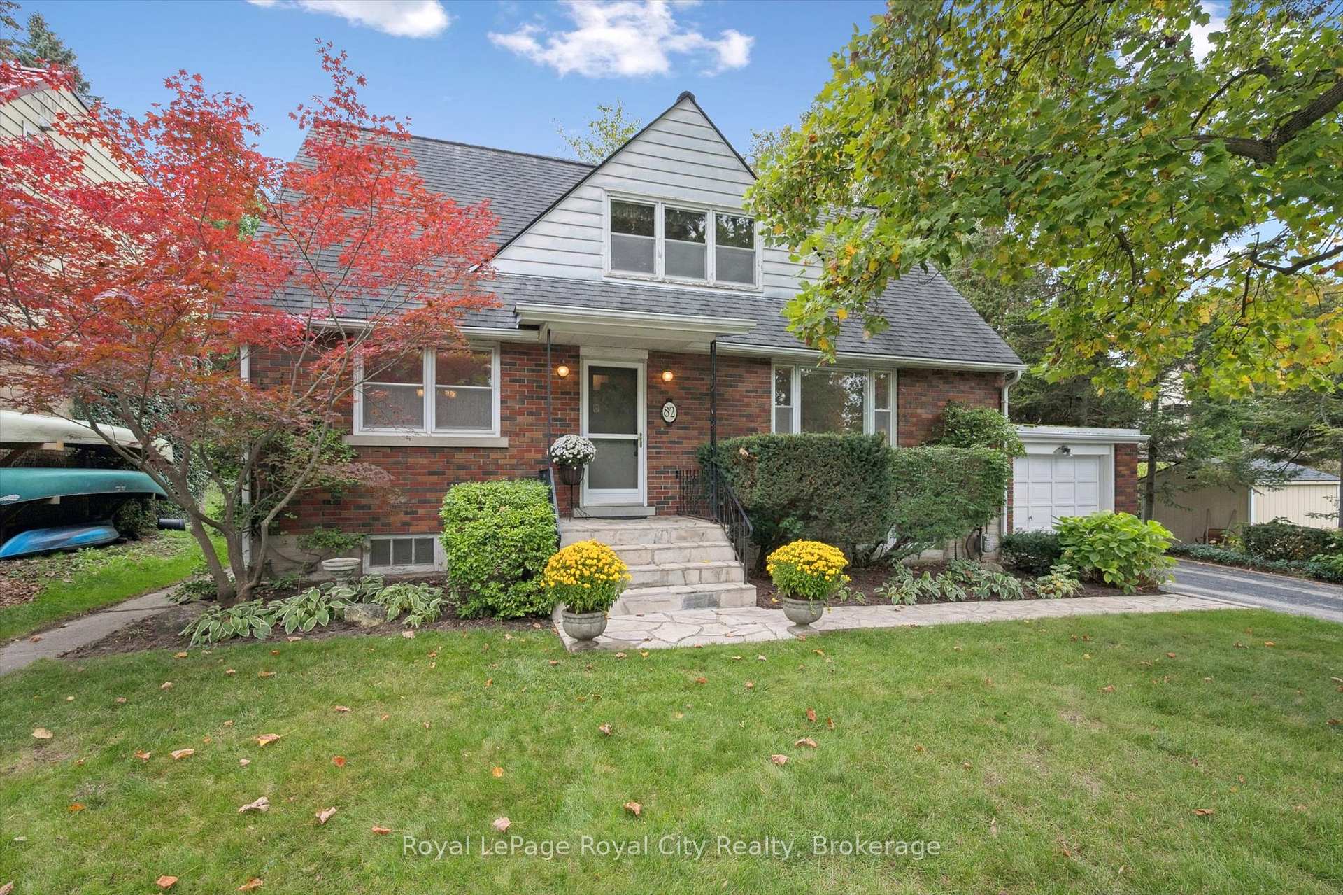 Photo 10 of 82 Metcalfe Street, Guelph, St. George's — HOMEH