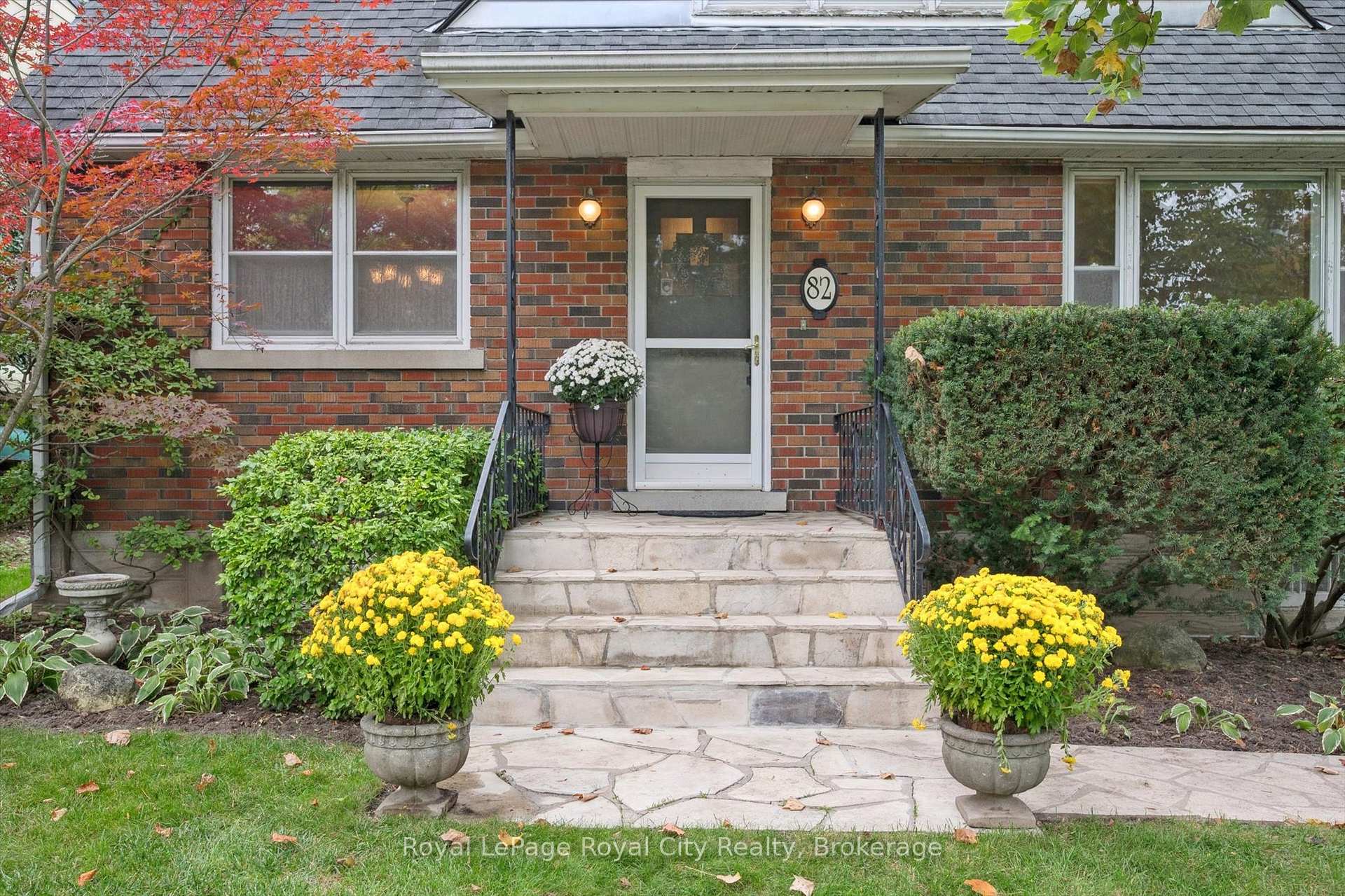 Photo 12 of 82 Metcalfe Street, Guelph, St. George's — HOMEH