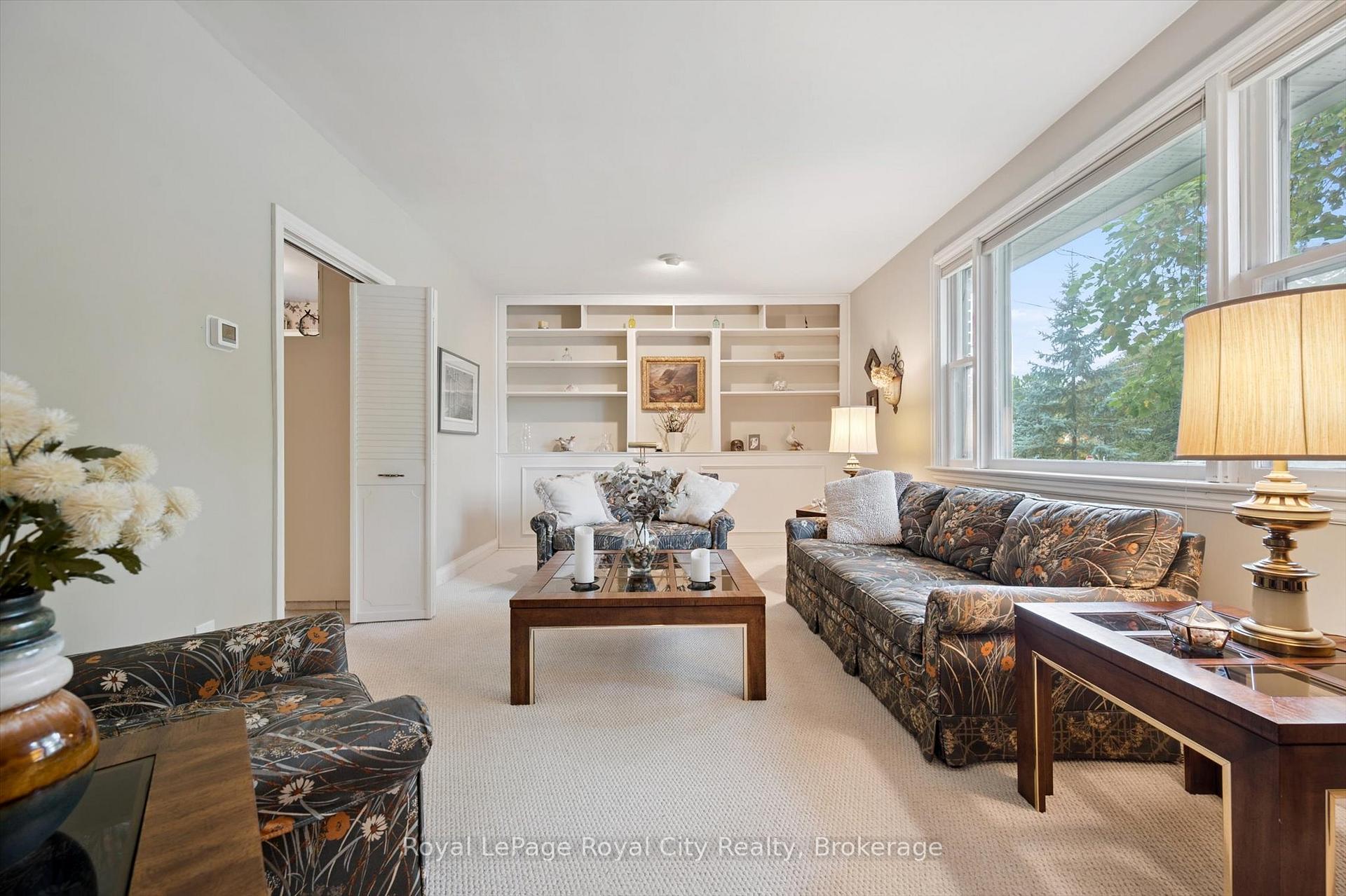 Photo 16 of 82 Metcalfe Street, Guelph, St. George's — HOMEH