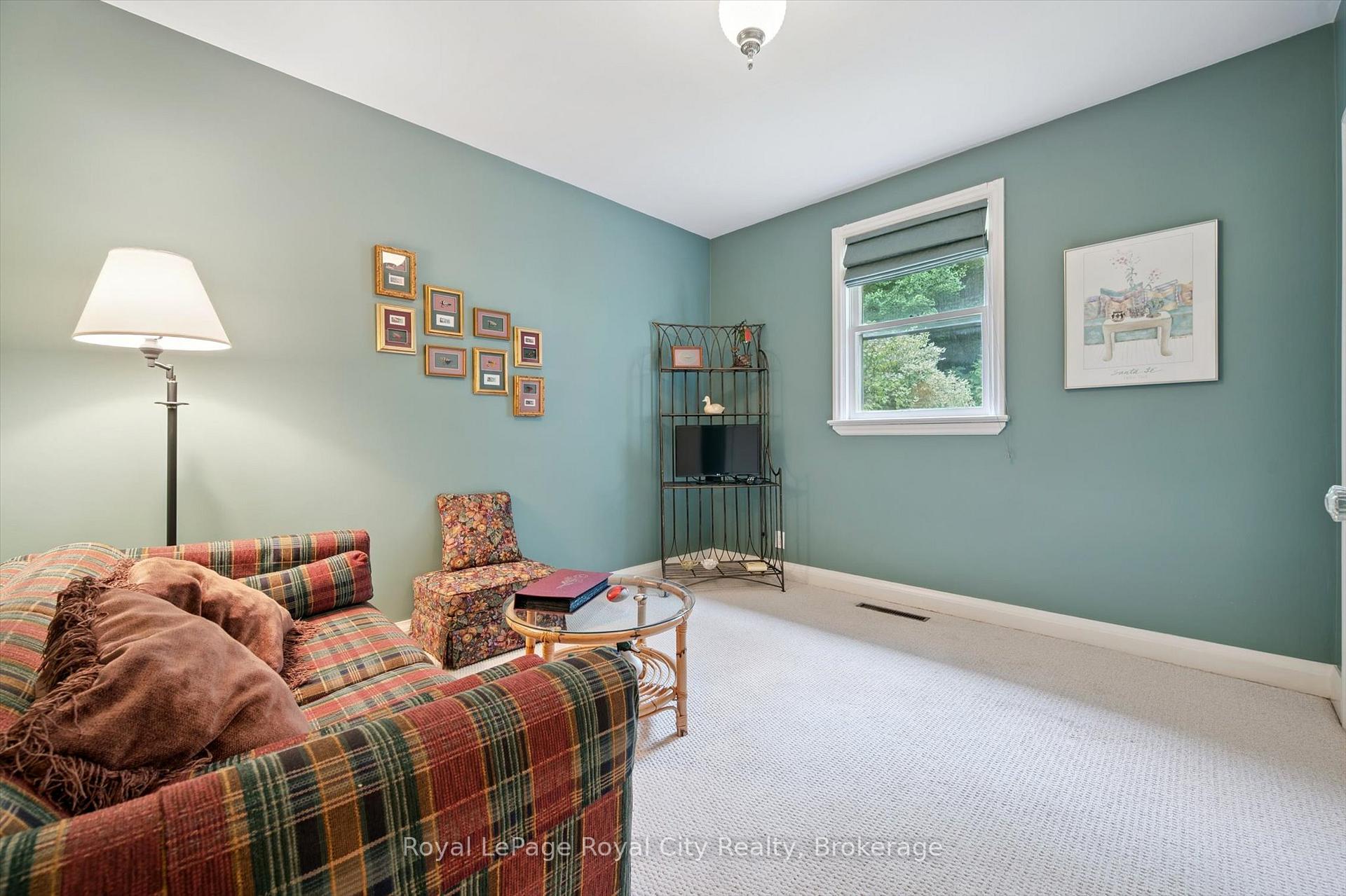 Photo 21 of 82 Metcalfe Street, Guelph, St. George's — HOMEH