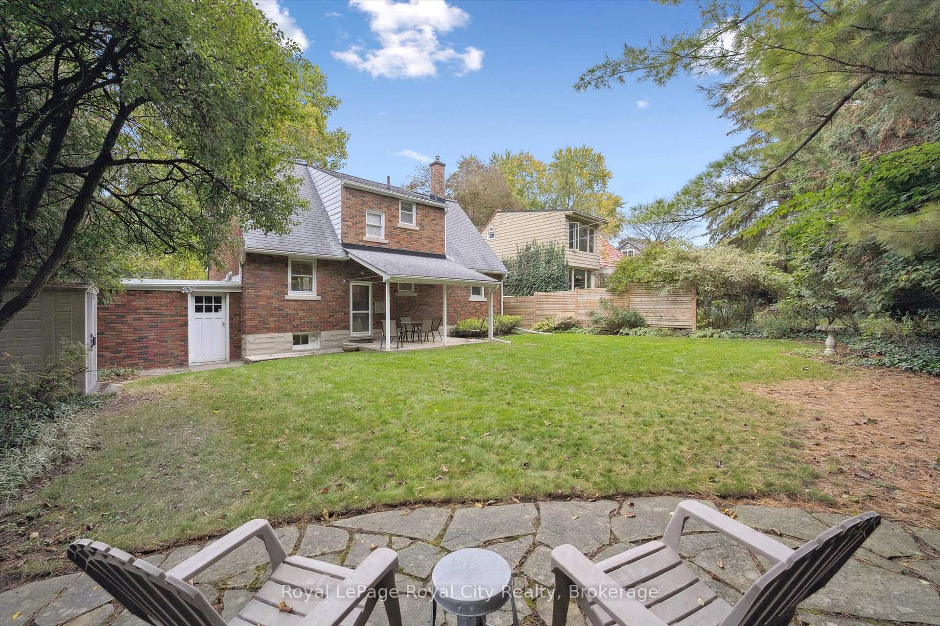 Photo 41 of 82 Metcalfe Street, Guelph, St. George's — HOMEH