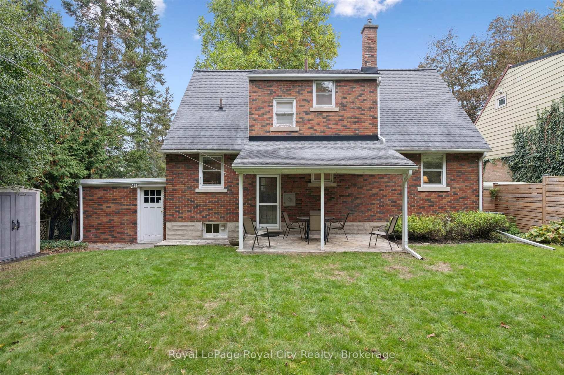 Photo 42 of 82 Metcalfe Street, Guelph, St. George's — HOMEH