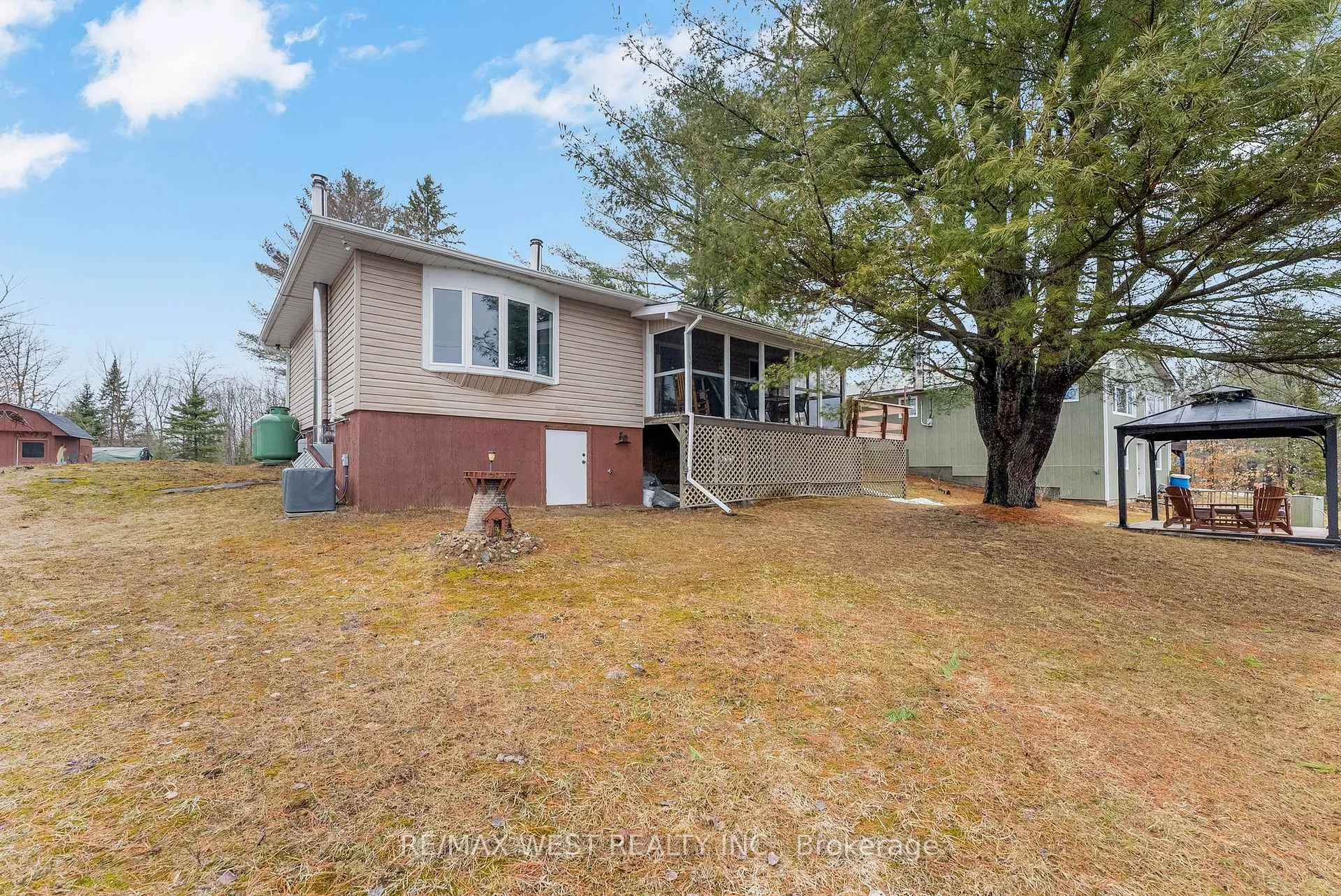 Photo 16 of 6149 Centennial Drive, Greater Madawaska — HOMEH