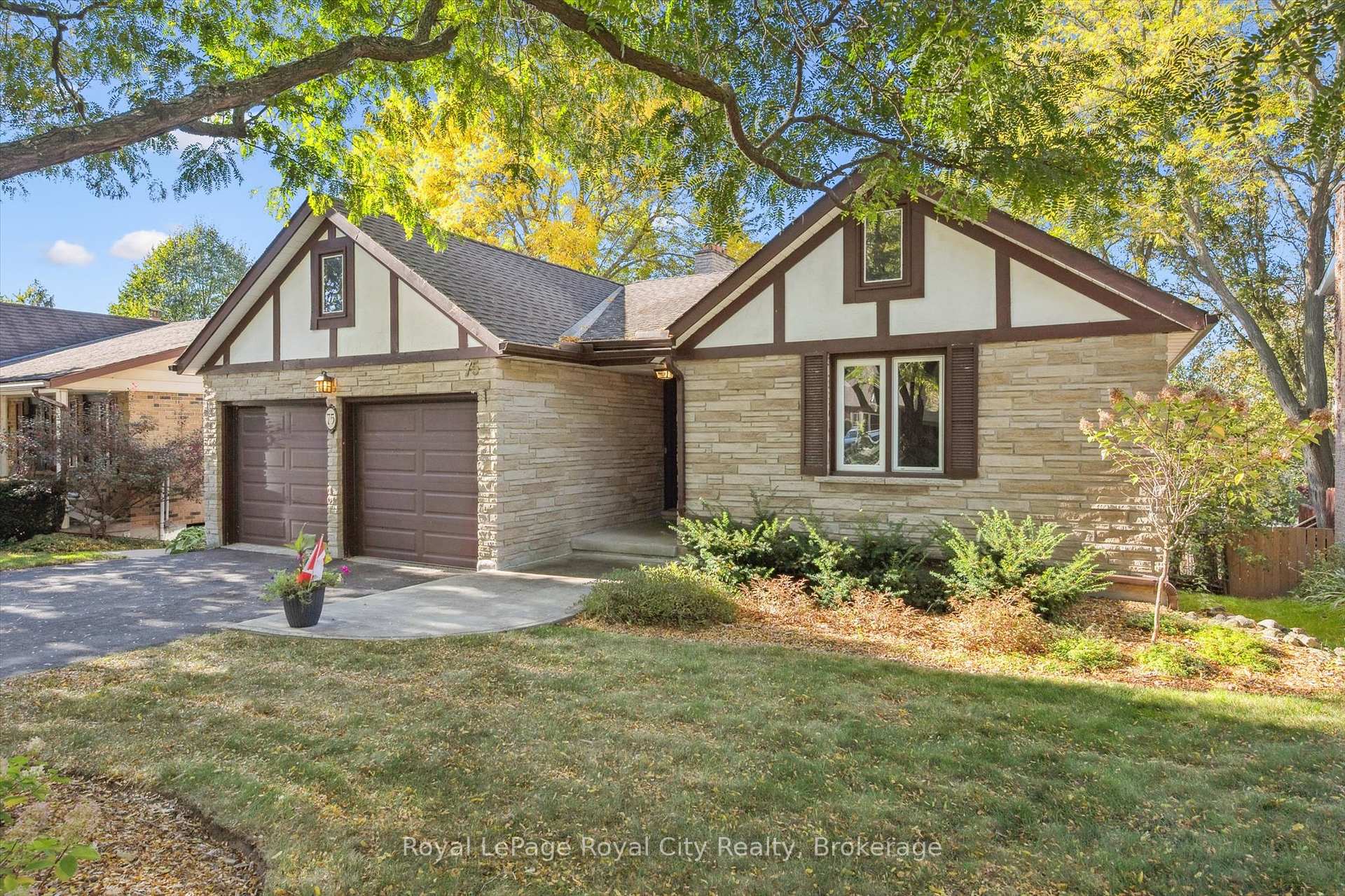 Photo 6 of 75 Shadybrook Crescent, Guelph, Kortright West — HOMEH
