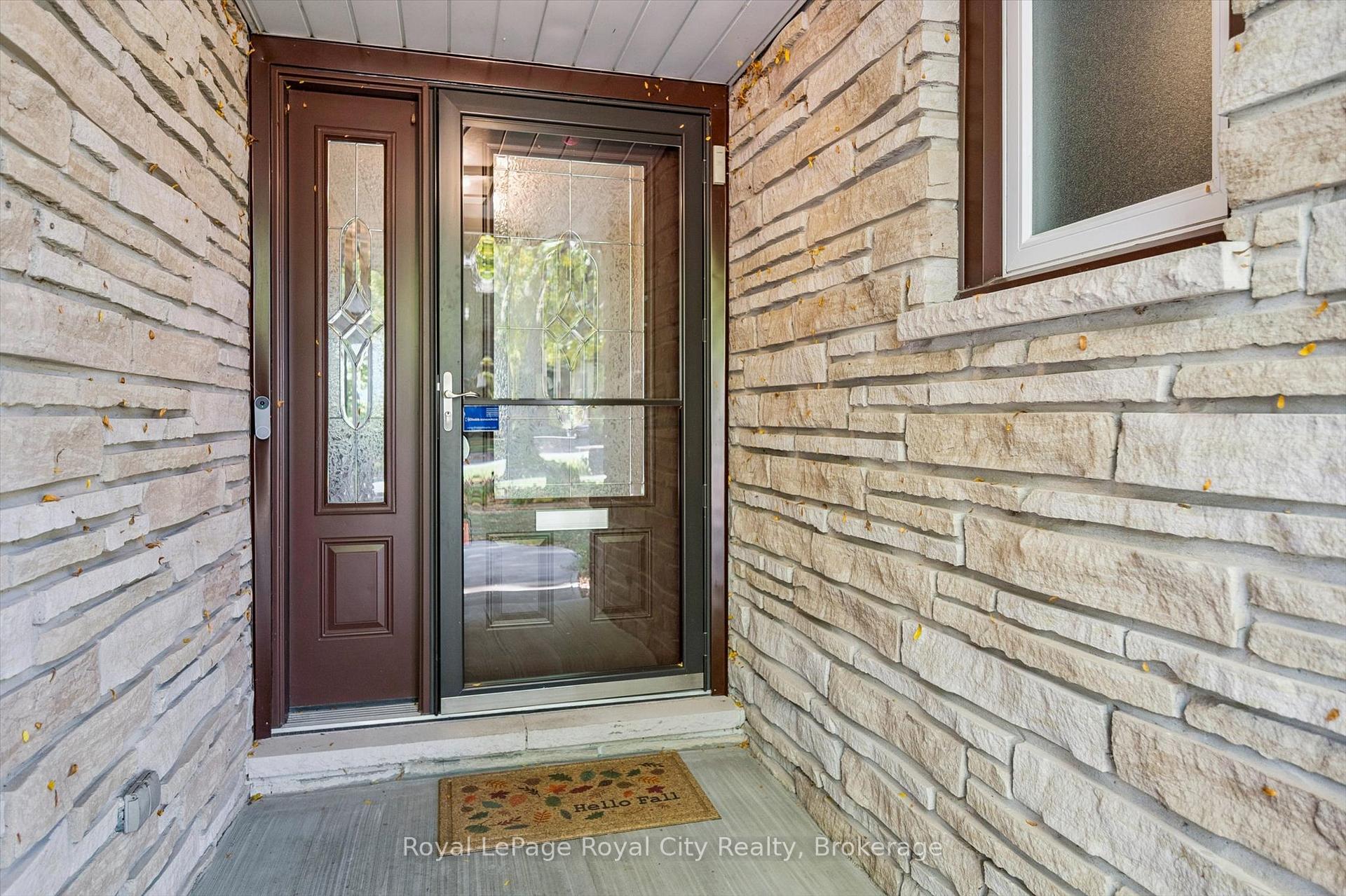 Photo 7 of 75 Shadybrook Crescent, Guelph, Kortright West — HOMEH
