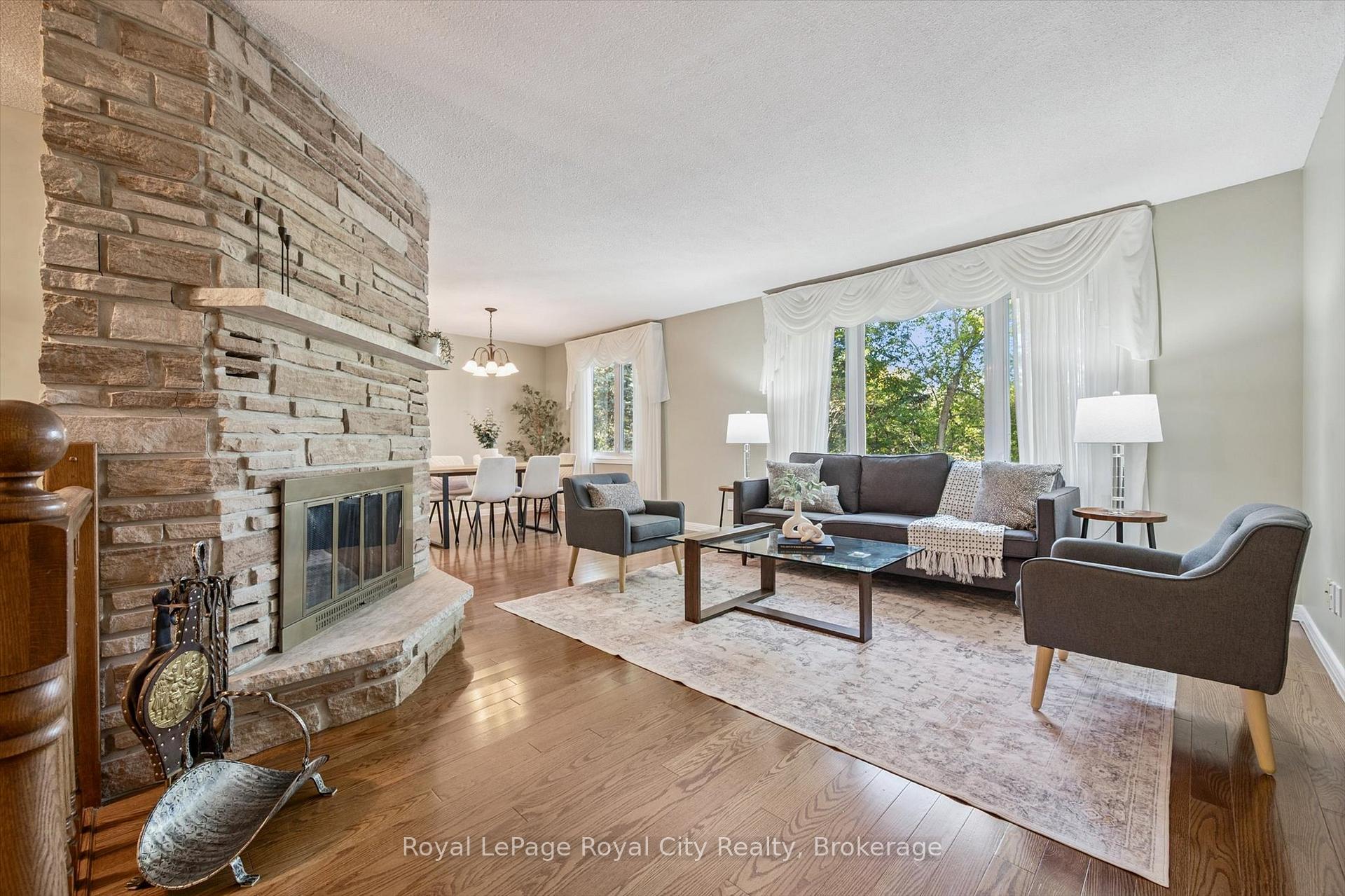 Photo 10 of 75 Shadybrook Crescent, Guelph, Kortright West — HOMEH