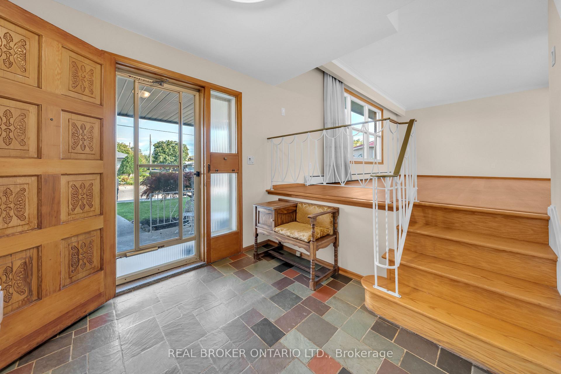 Photo 5 of 132 Greeningdon Drive, Hamilton, Greeningdon — HOMEH