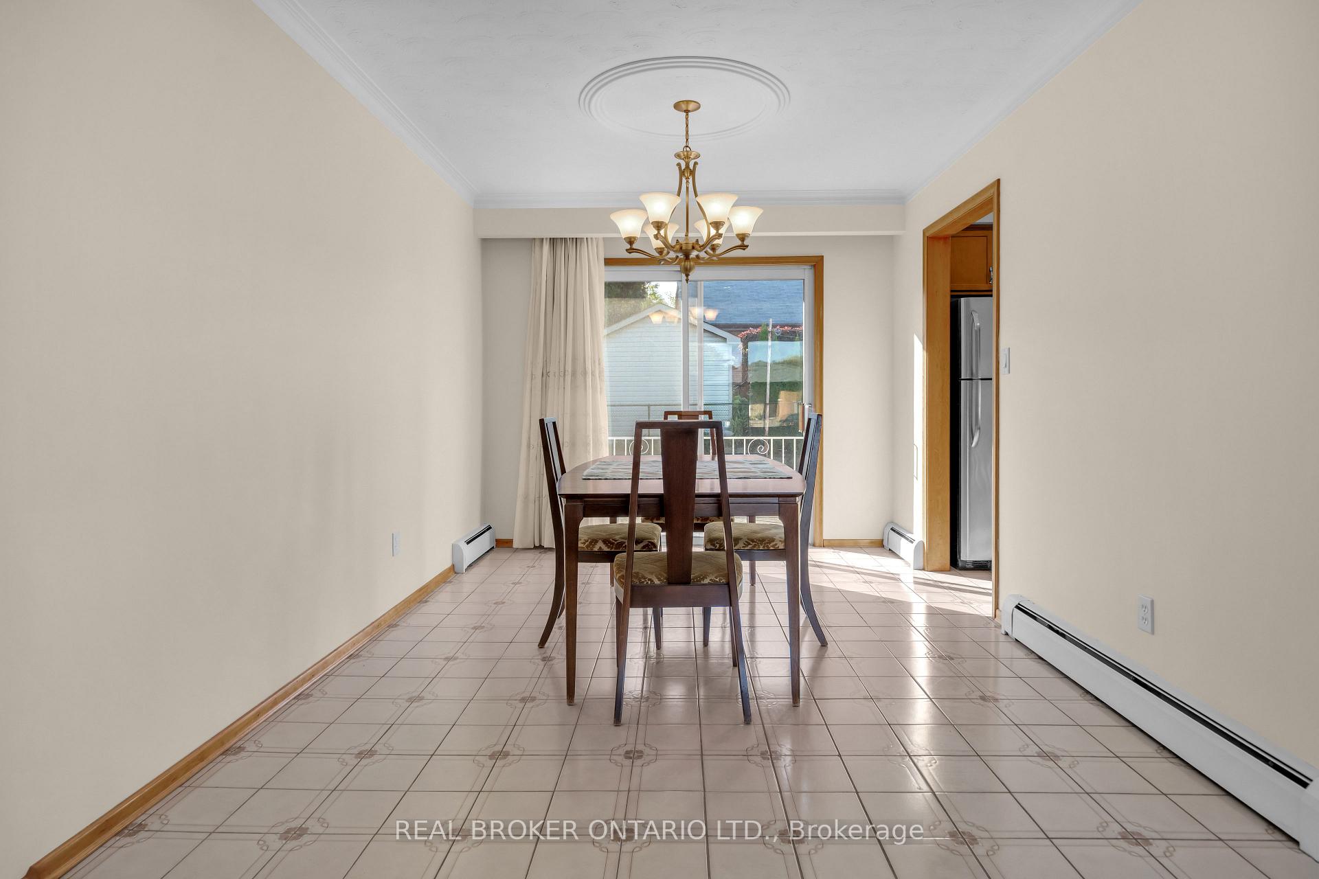 Photo 16 of 132 Greeningdon Drive, Hamilton, Greeningdon — HOMEH