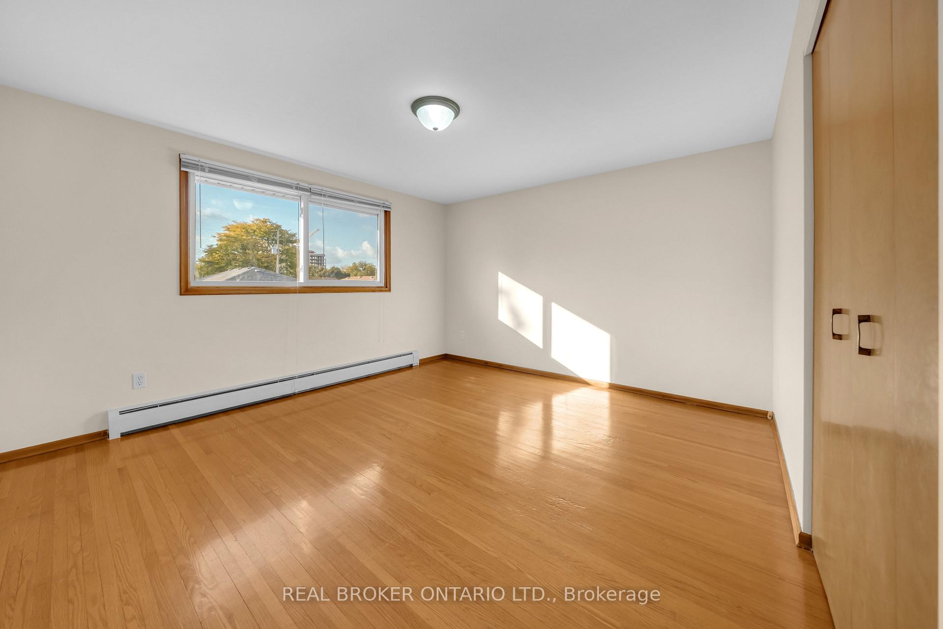 Photo 23 of 132 Greeningdon Drive, Hamilton, Greeningdon — HOMEH