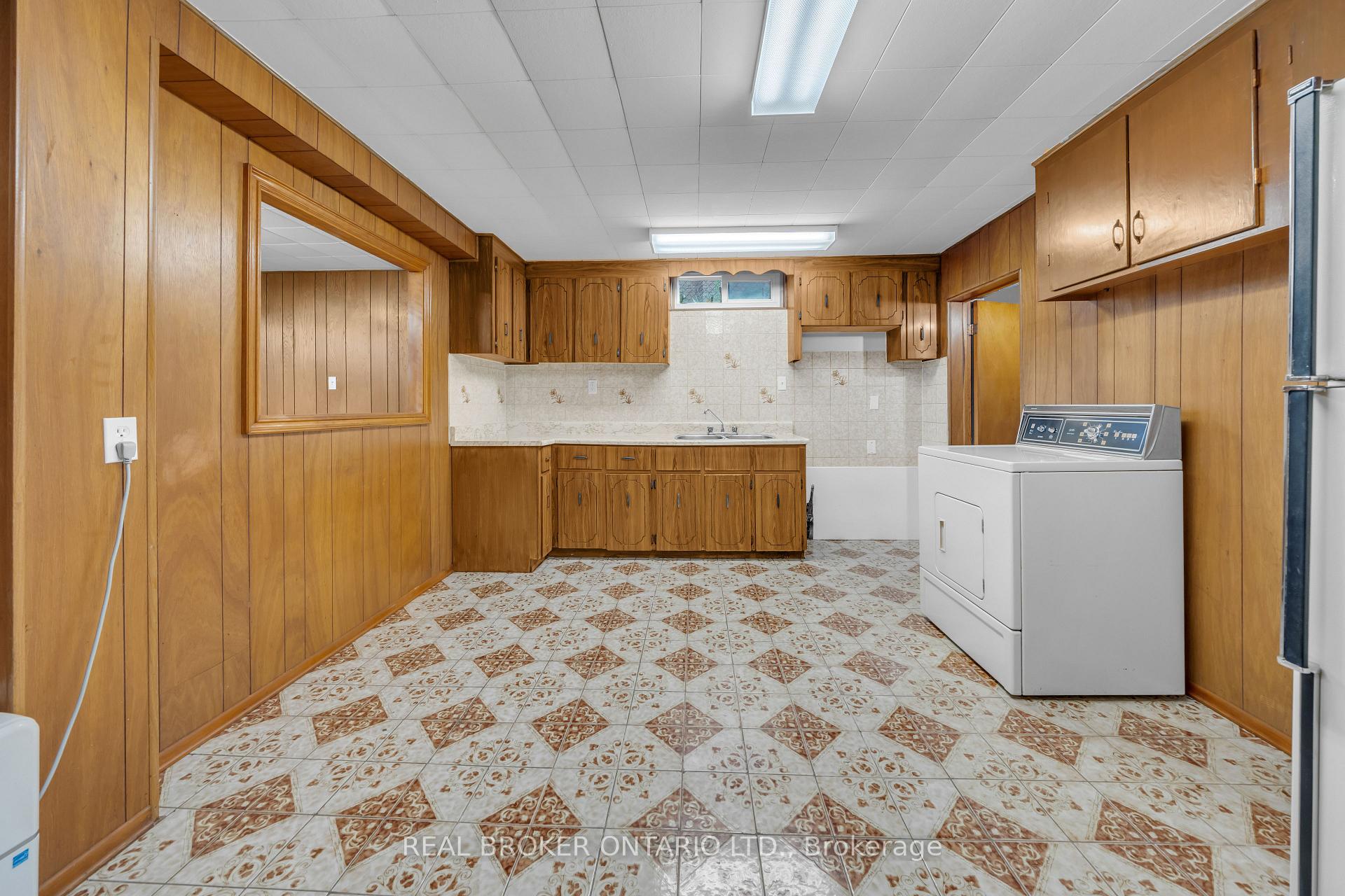 Photo 30 of 132 Greeningdon Drive, Hamilton, Greeningdon — HOMEH