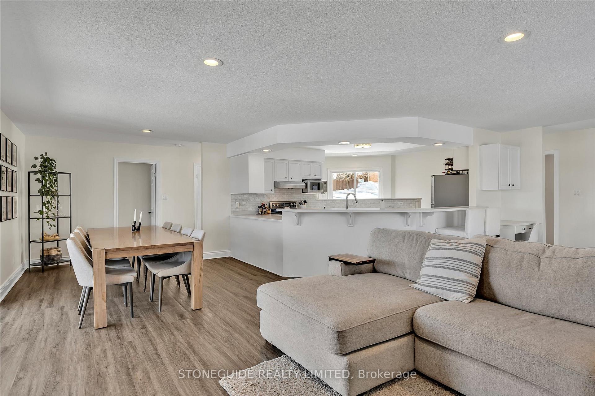Photo 7 of 2559 Thornbury Drive, Peterborough, Ashburnham Ward 4 — HOMEH