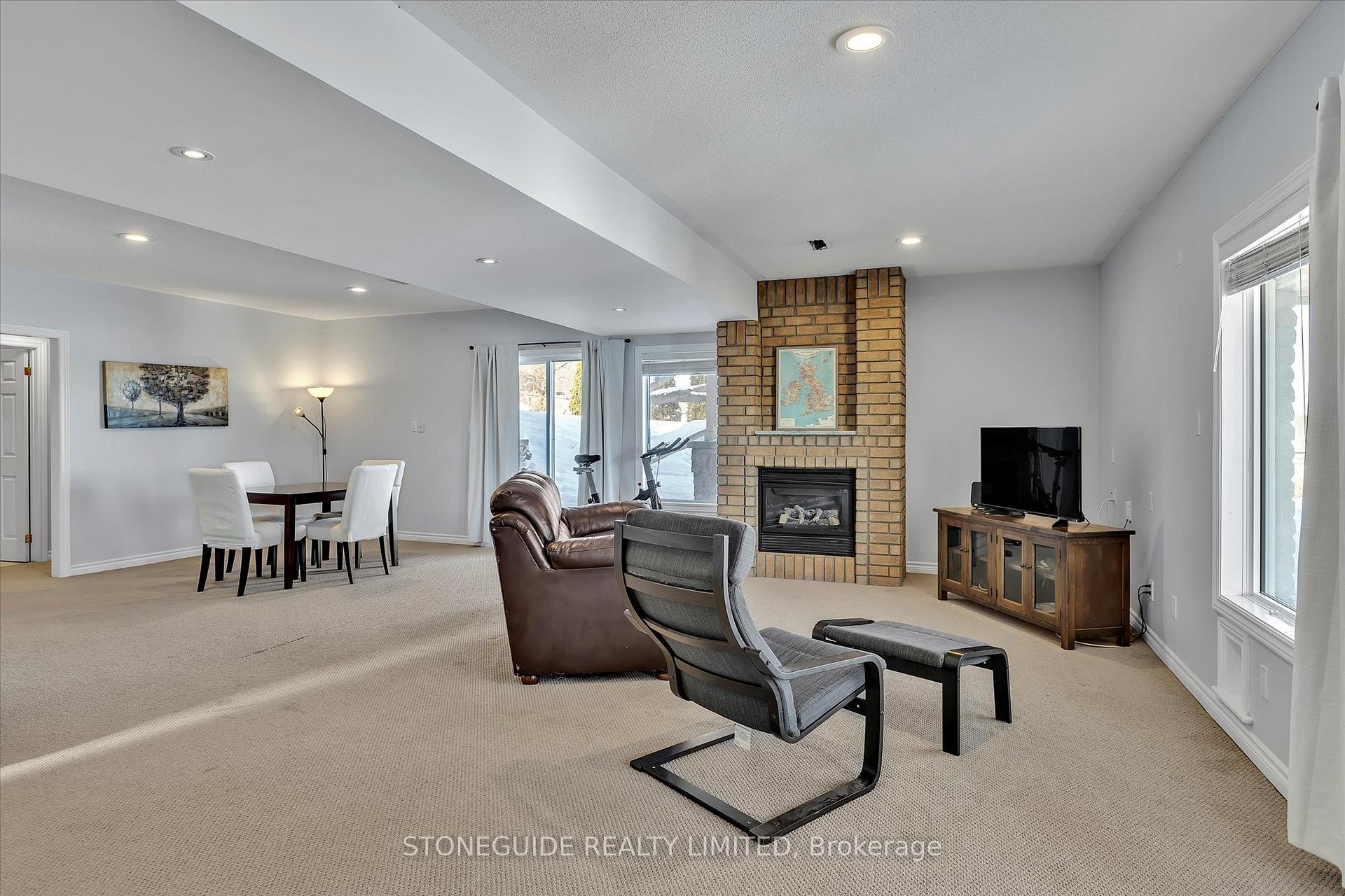 Photo 20 of 2559 Thornbury Drive, Peterborough, Ashburnham Ward 4 — HOMEH