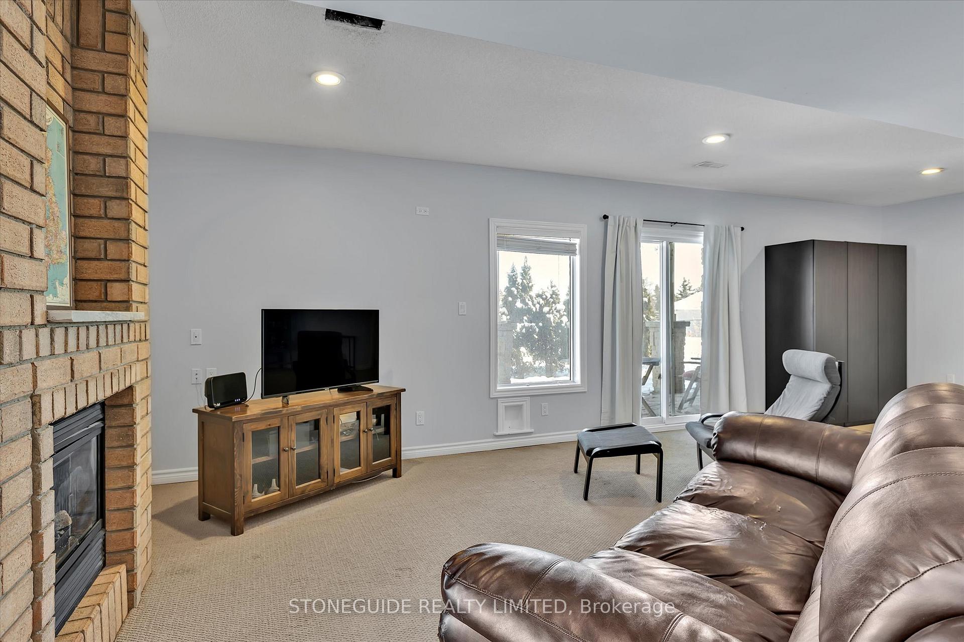 Photo 22 of 2559 Thornbury Drive, Peterborough, Ashburnham Ward 4 — HOMEH