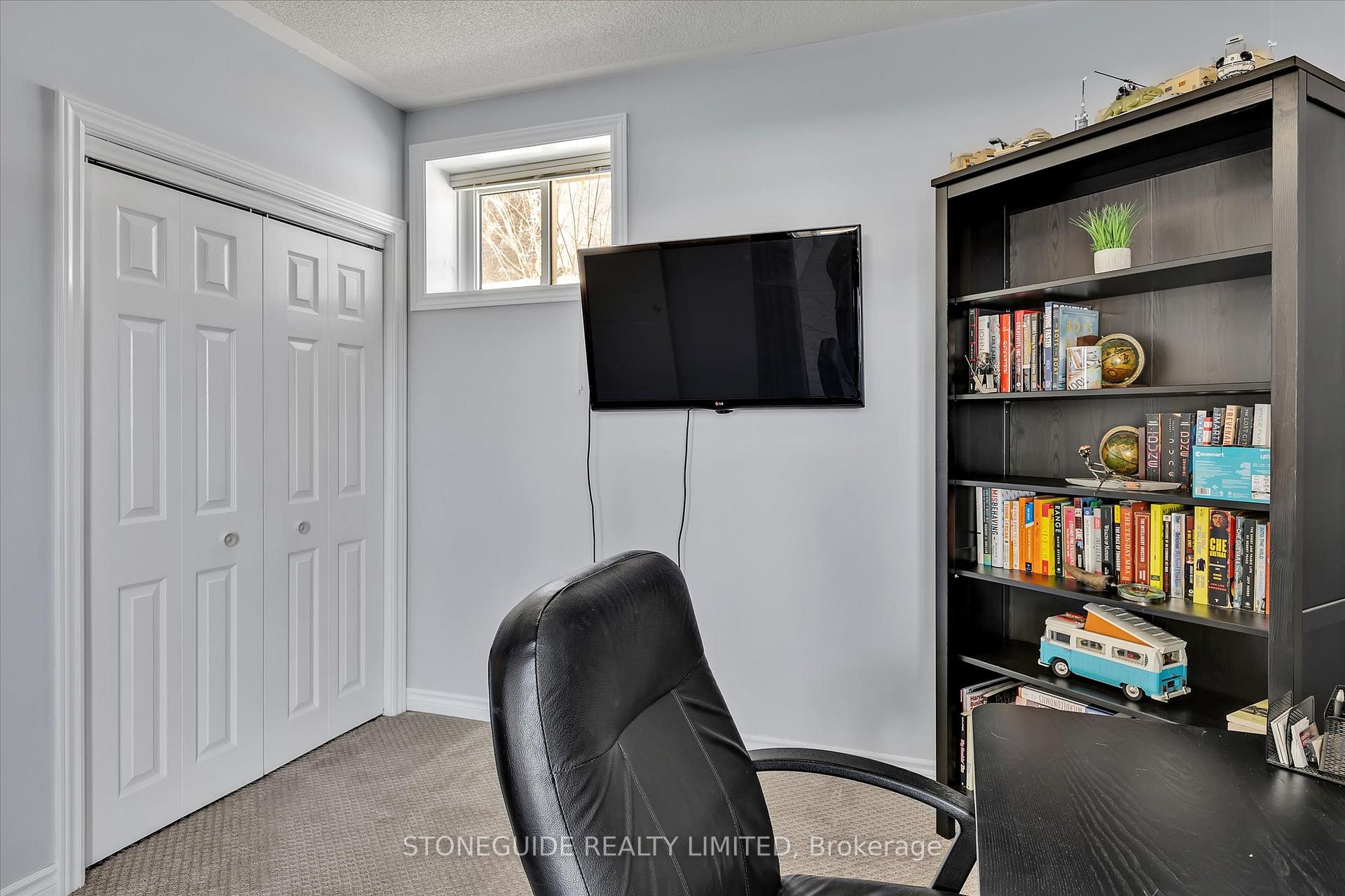 Photo 29 of 2559 Thornbury Drive, Peterborough, Ashburnham Ward 4 — HOMEH