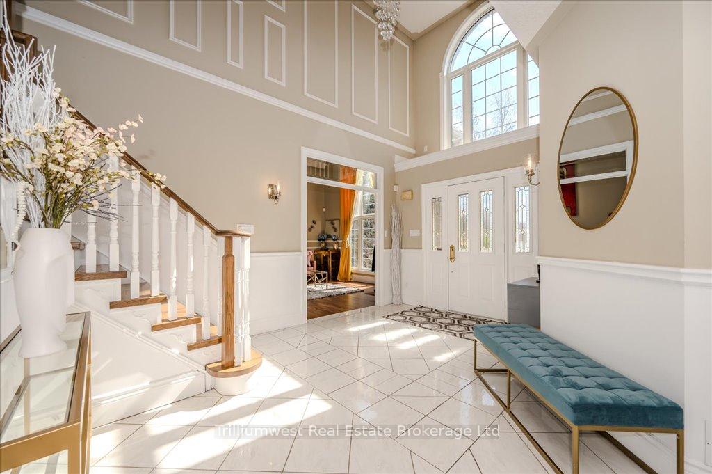 Photo 8 of 46 Robin Road, Guelph, Kortright East — HOMEH