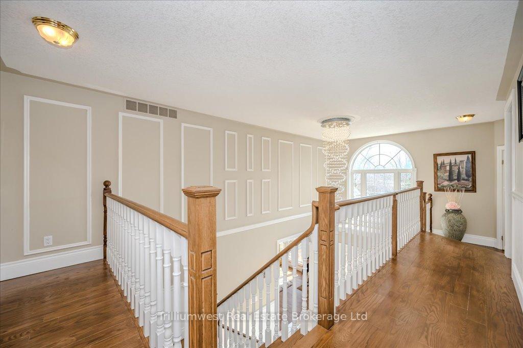 Photo 24 of 46 Robin Road, Guelph, Kortright East — HOMEH