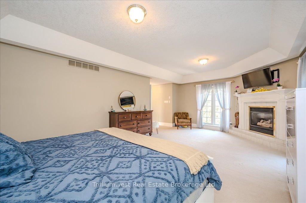 Photo 27 of 46 Robin Road, Guelph, Kortright East — HOMEH