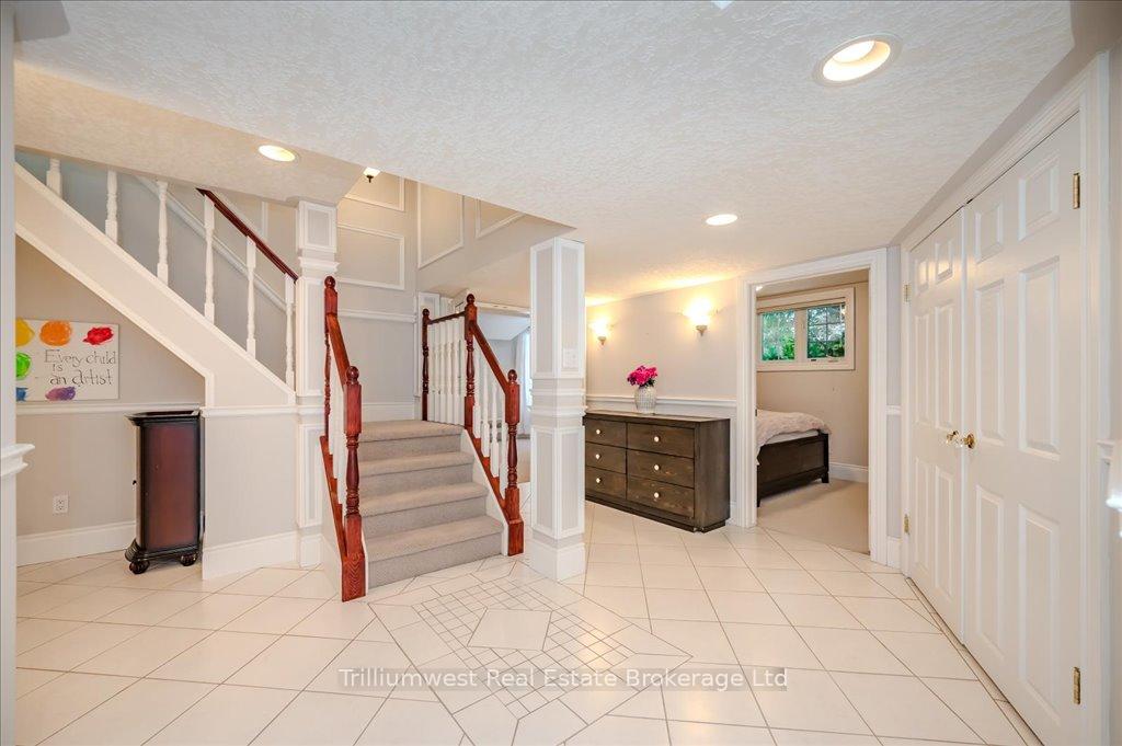 Photo 38 of 46 Robin Road, Guelph, Kortright East — HOMEH