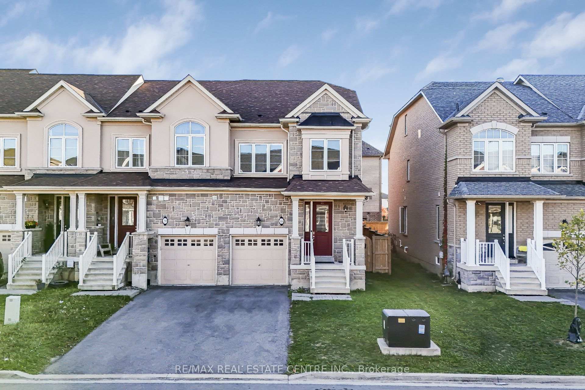 Photo 1 of 18 Talence Drive, Hamilton, Stoney Creek Mountain — HOMEH
