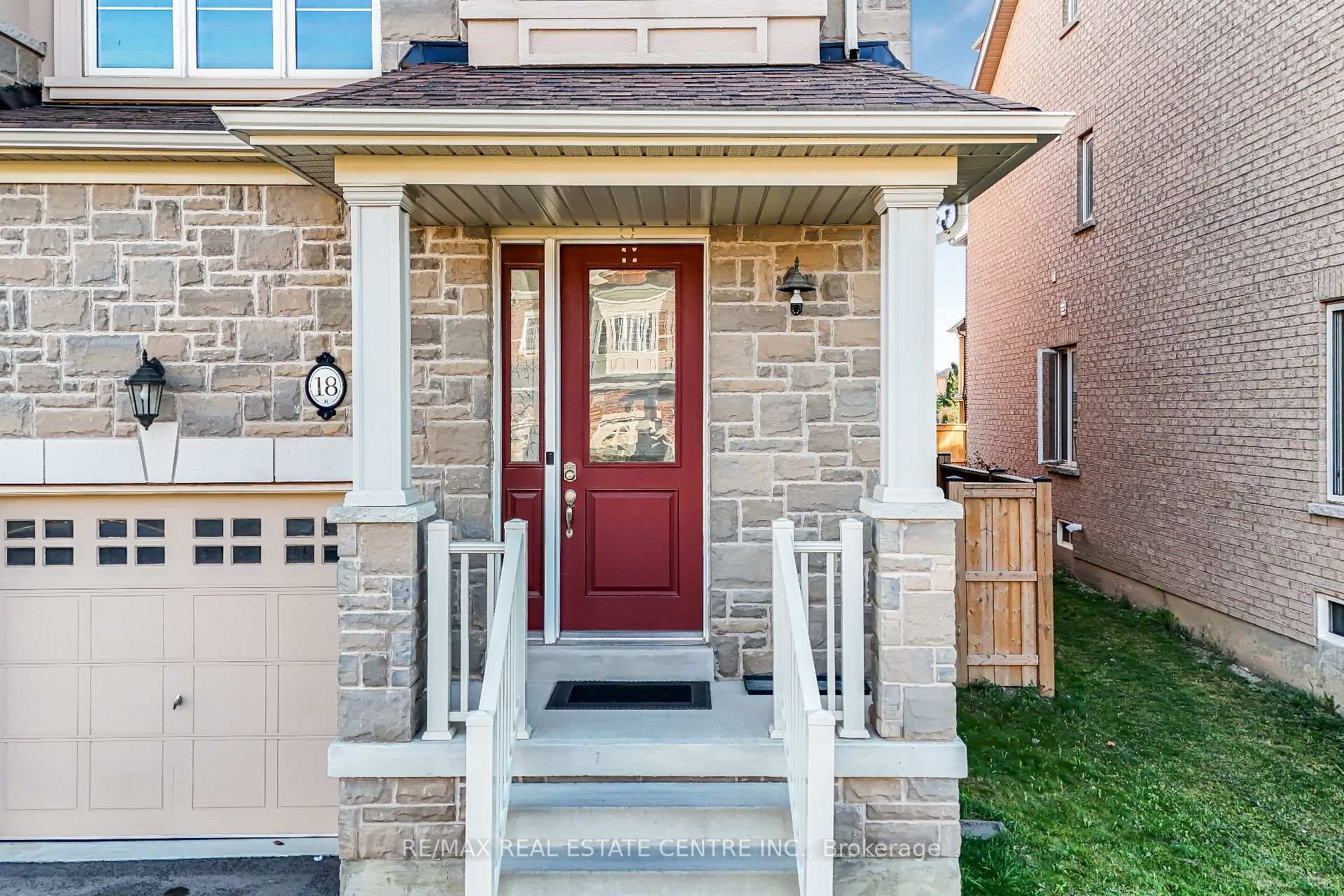 Photo 9 of 18 Talence Drive, Hamilton, Stoney Creek Mountain — HOMEH