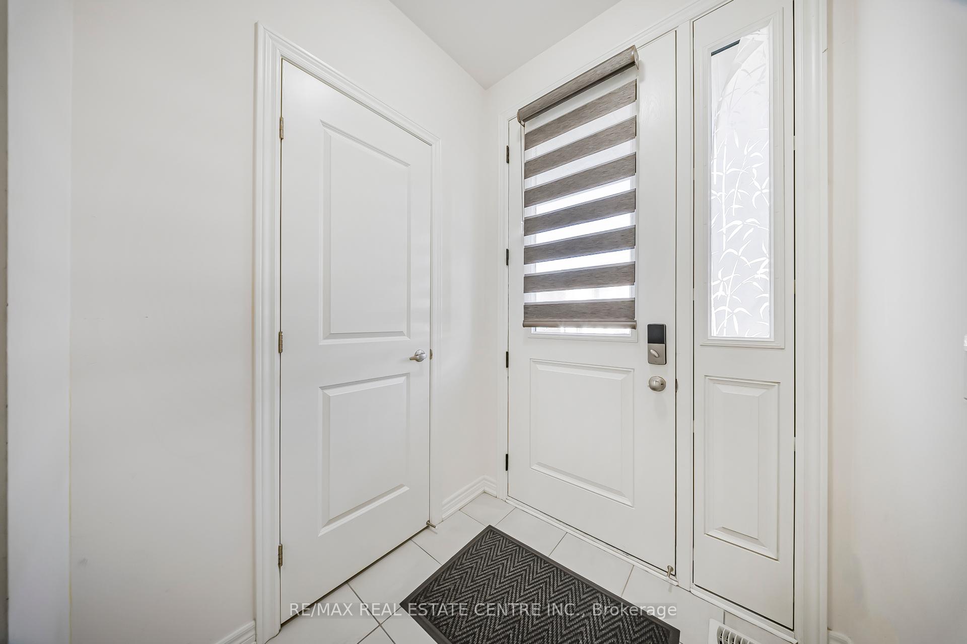 Photo 16 of 18 Talence Drive, Hamilton, Stoney Creek Mountain — HOMEH