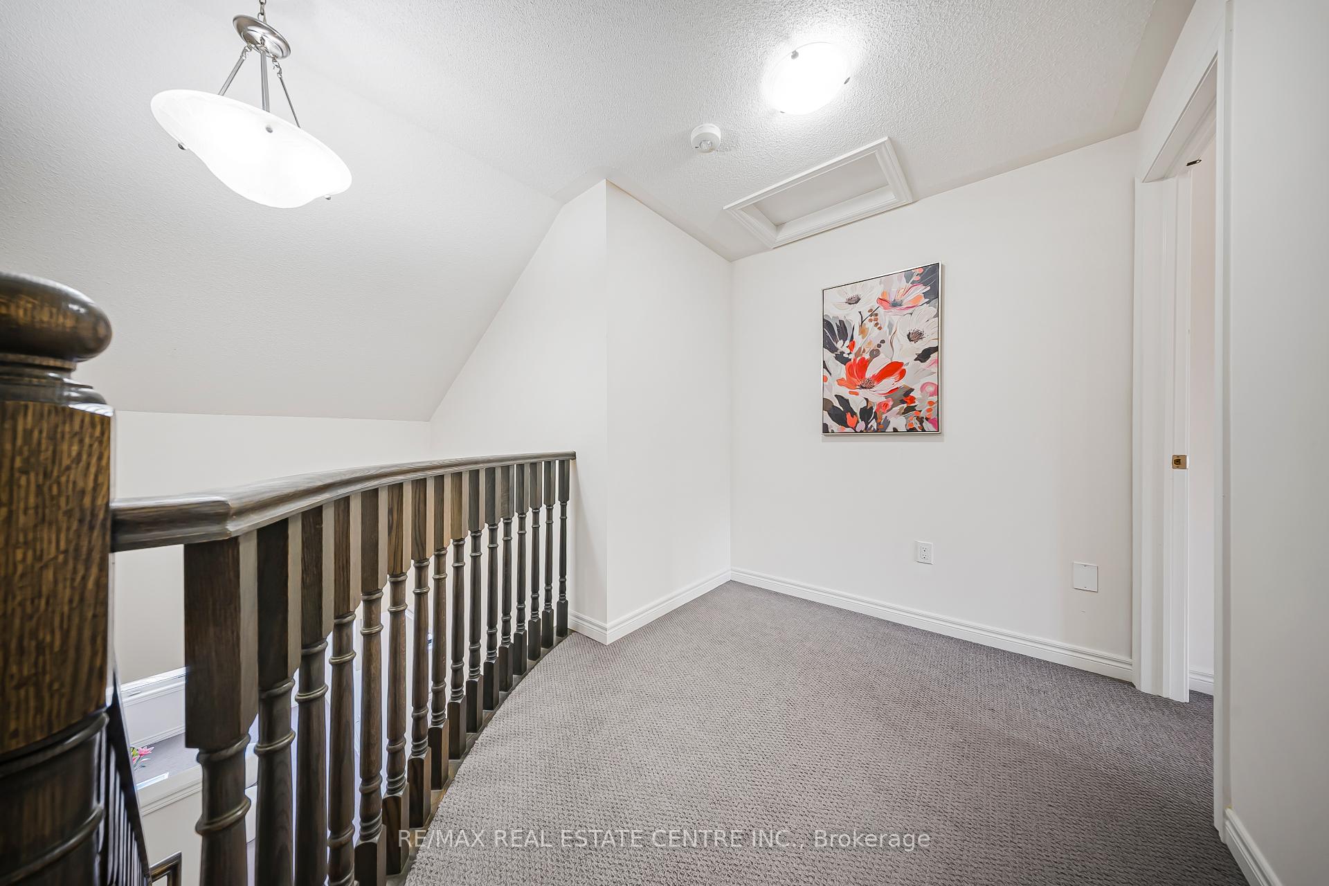 Photo 36 of 18 Talence Drive, Hamilton, Stoney Creek Mountain — HOMEH