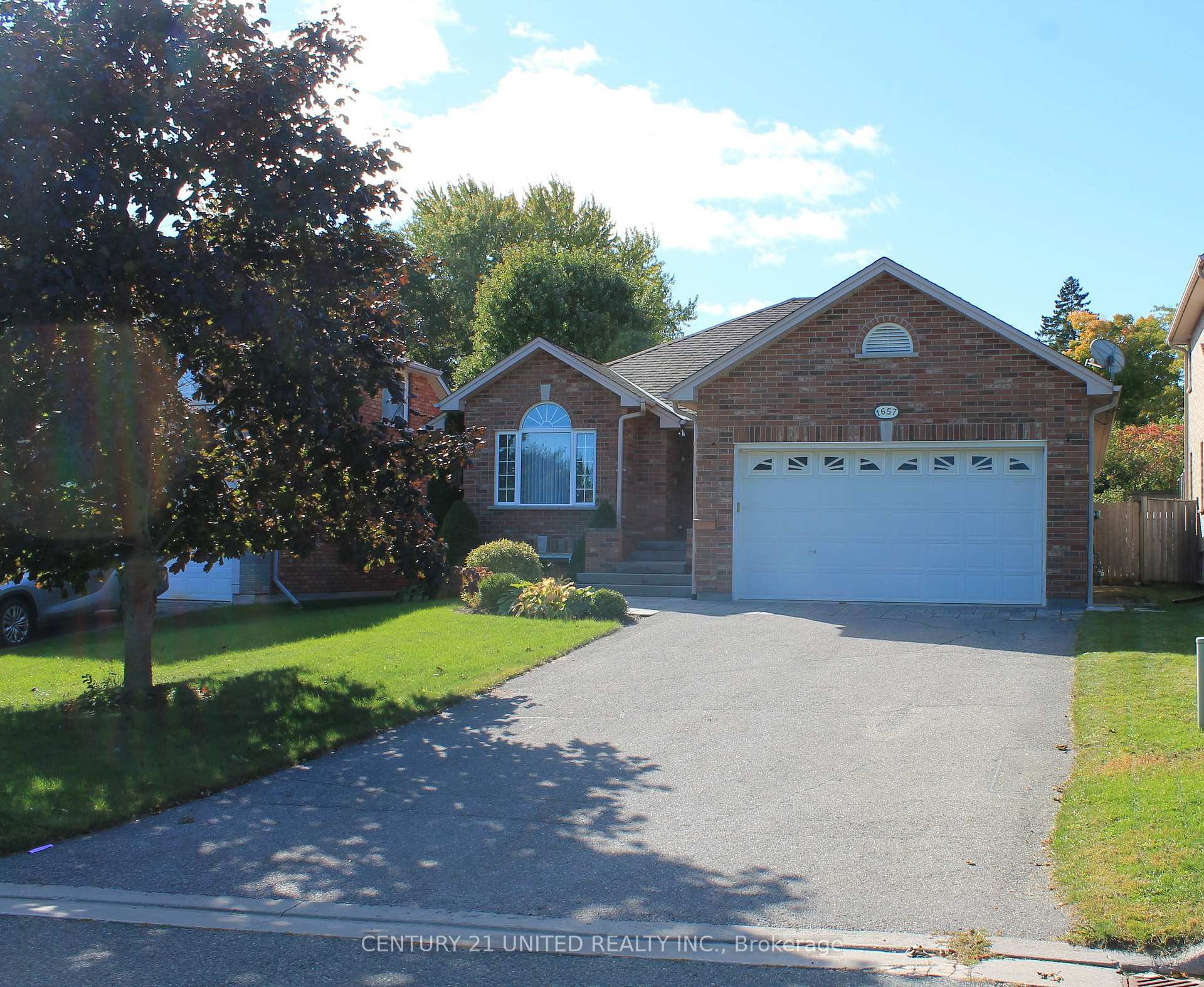 Photo 1 of 1657 Cahill Drive, Peterborough, Otonabee Ward 1 — HOMEH