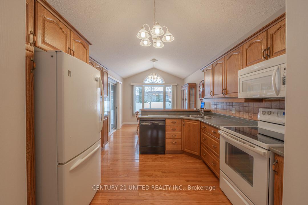 Photo 13 of 1657 Cahill Drive, Peterborough, Otonabee Ward 1 — HOMEH