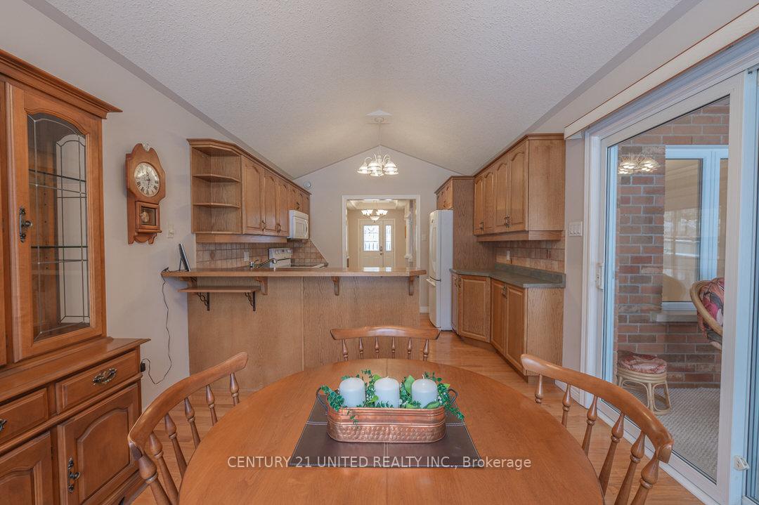 Photo 16 of 1657 Cahill Drive, Peterborough, Otonabee Ward 1 — HOMEH
