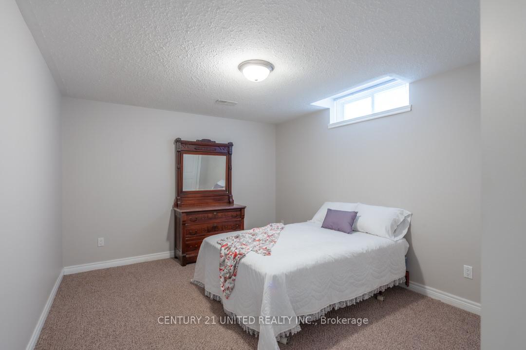 Photo 31 of 1657 Cahill Drive, Peterborough, Otonabee Ward 1 — HOMEH